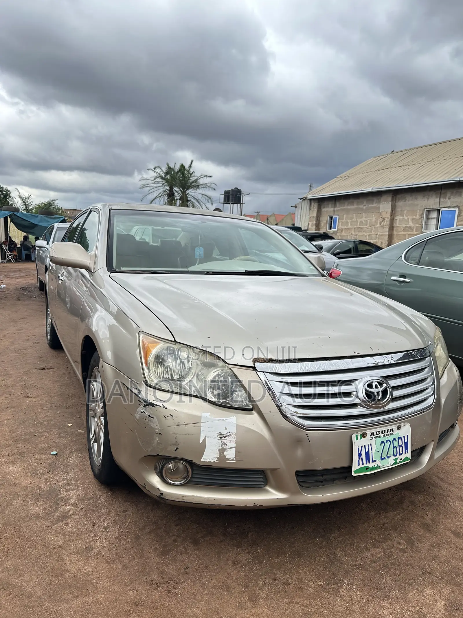Toyota Avalon Limited 2005 Gold 