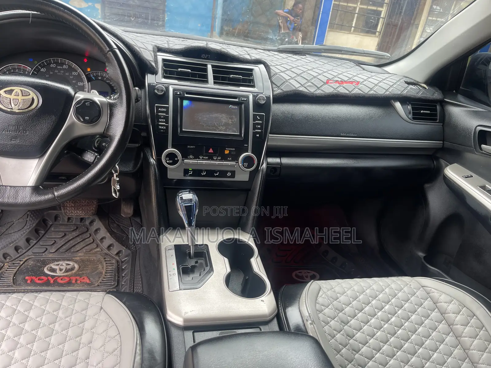 Toyota Camry SE 4dr Sedan (2.5L 4cyl 6A) 2013 Gray