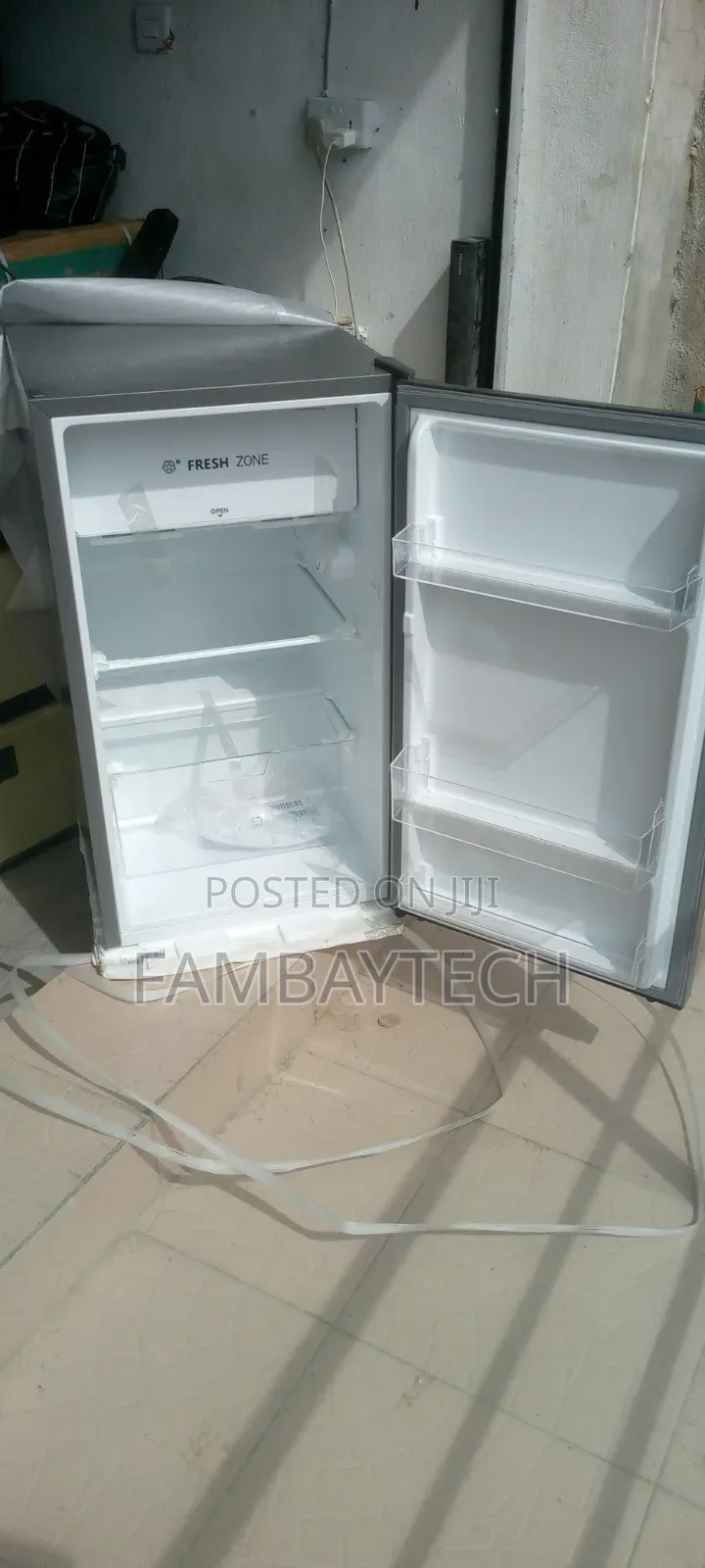 Hisense Ref 121 Refrigerator – Compact Design, Powerful Cooling