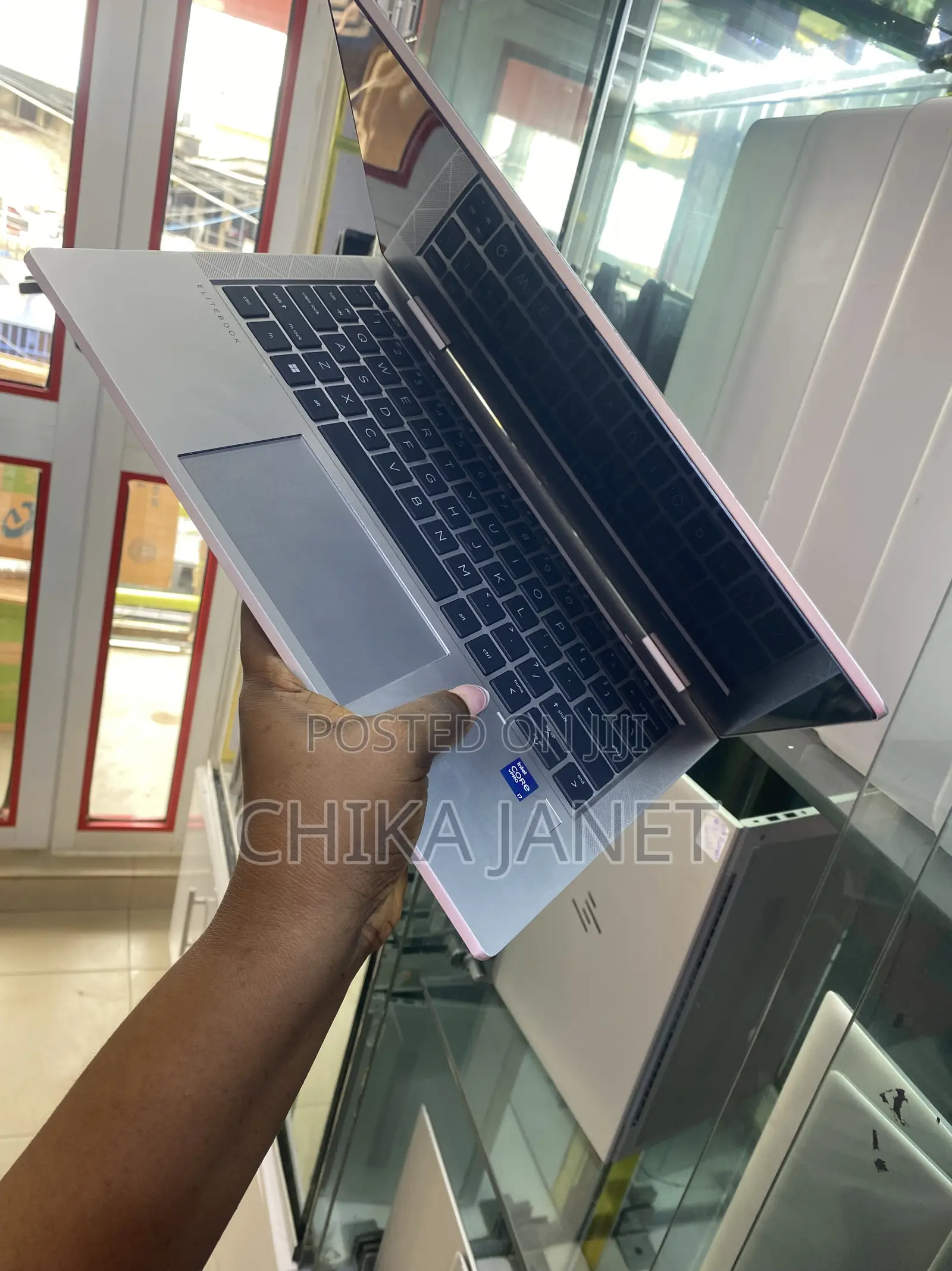 Laptop HP EliteBook 830 G8 16GB Intel Core i7 SSD 512GB