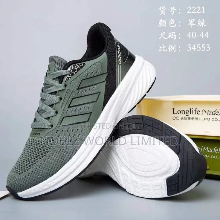 Big Range Adidas Sneakers(Size 49 - 50) Oyk