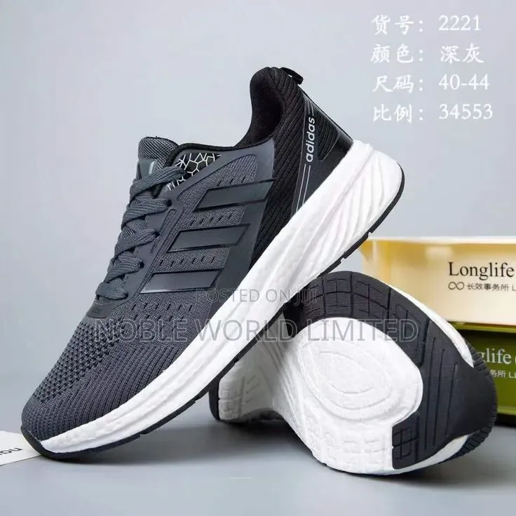 Big Range Adidas Sneakers(Size 49 - 50) Oyk