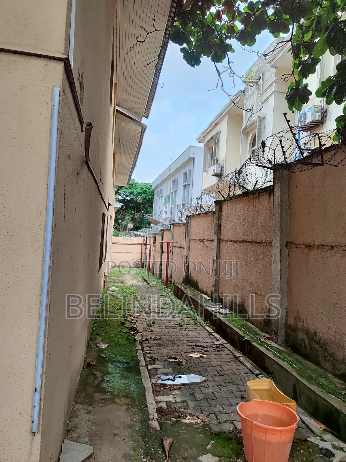 6bdrm Duplex in Wuse 2 for sale