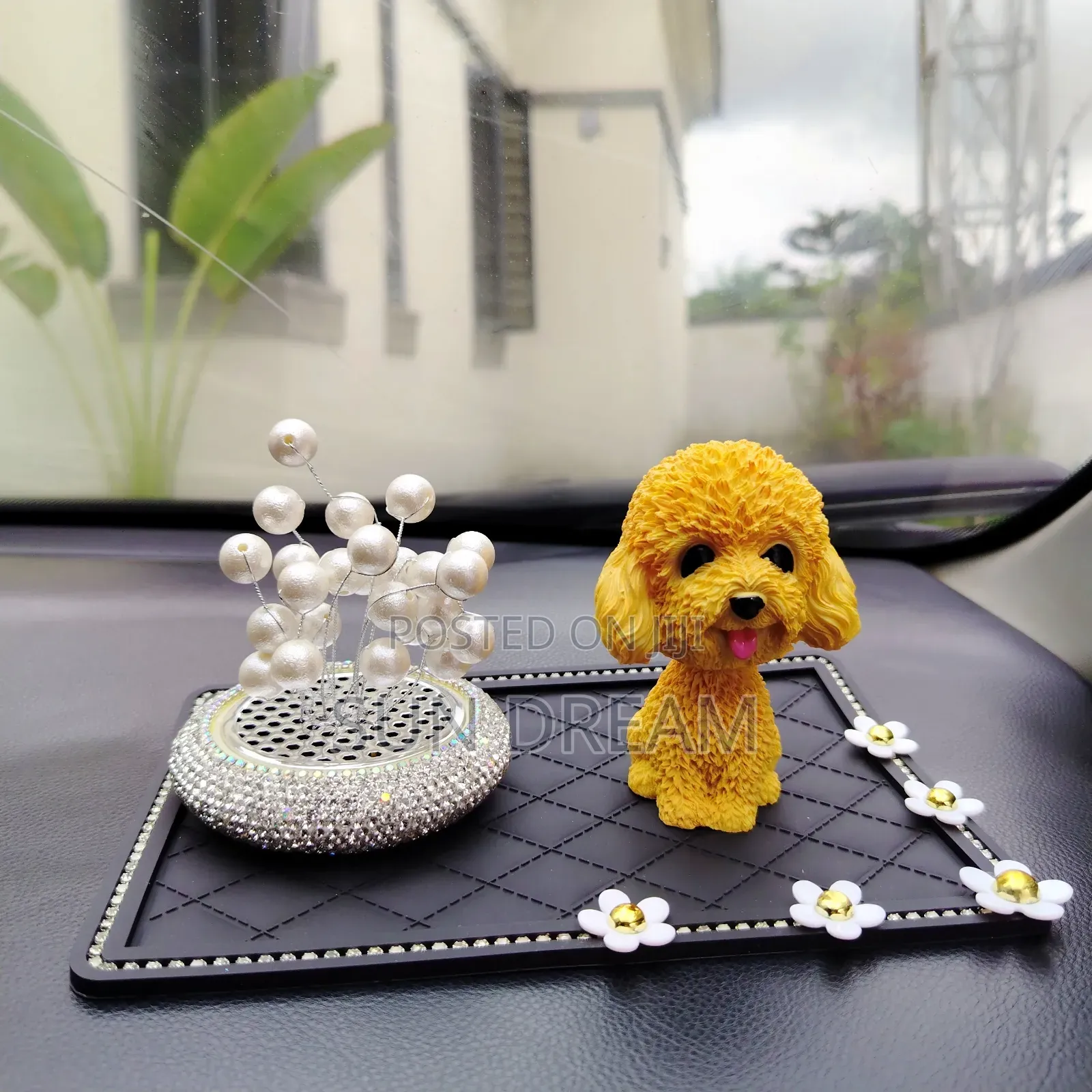 Head Shaking Dog Decoration Car Ornaments Car Air Freshener Gift Idea