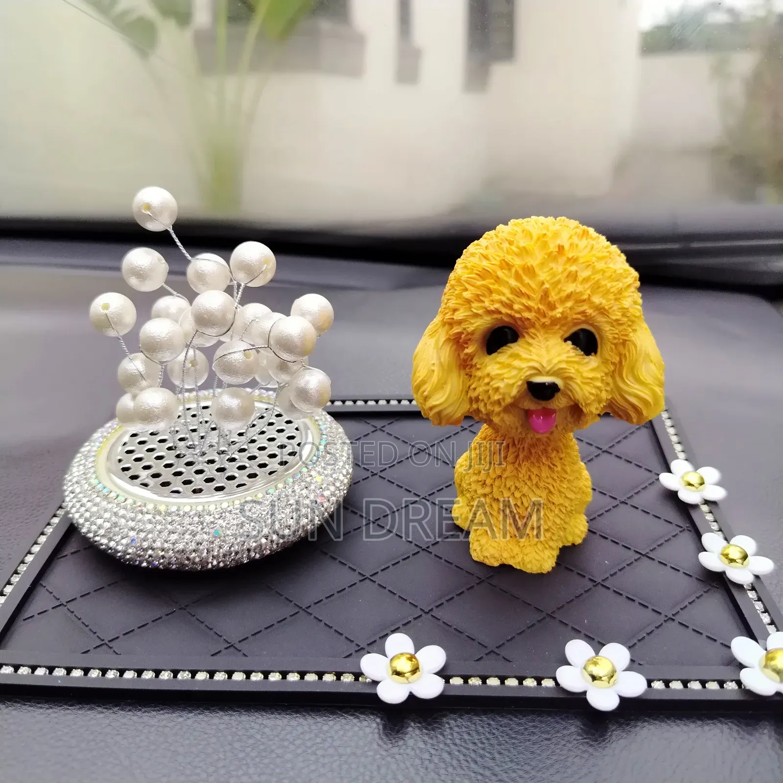 Head Shaking Dog Decoration Car Ornaments Car Air Freshener Gift Idea