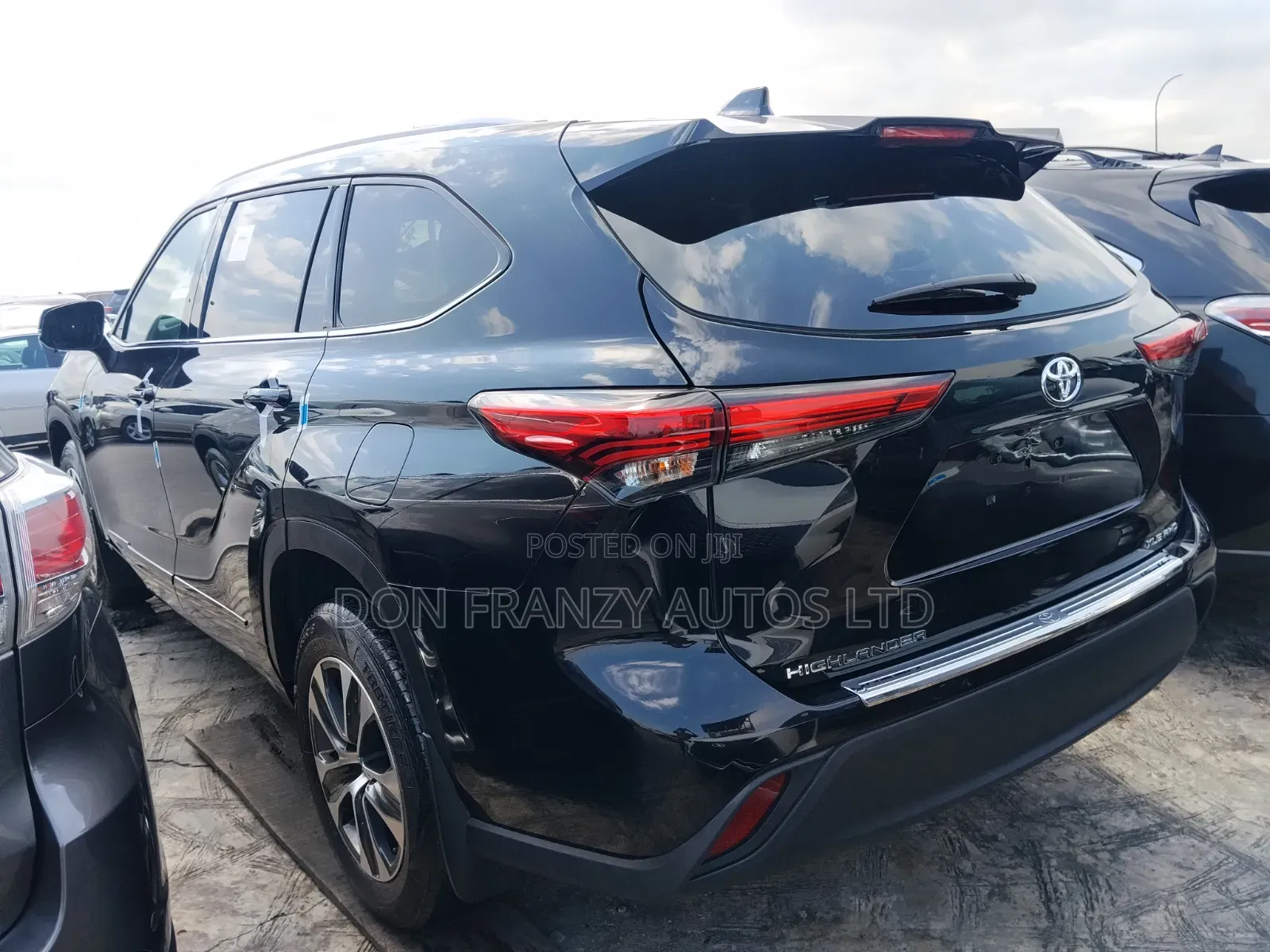 Toyota Highlander 2022 Black