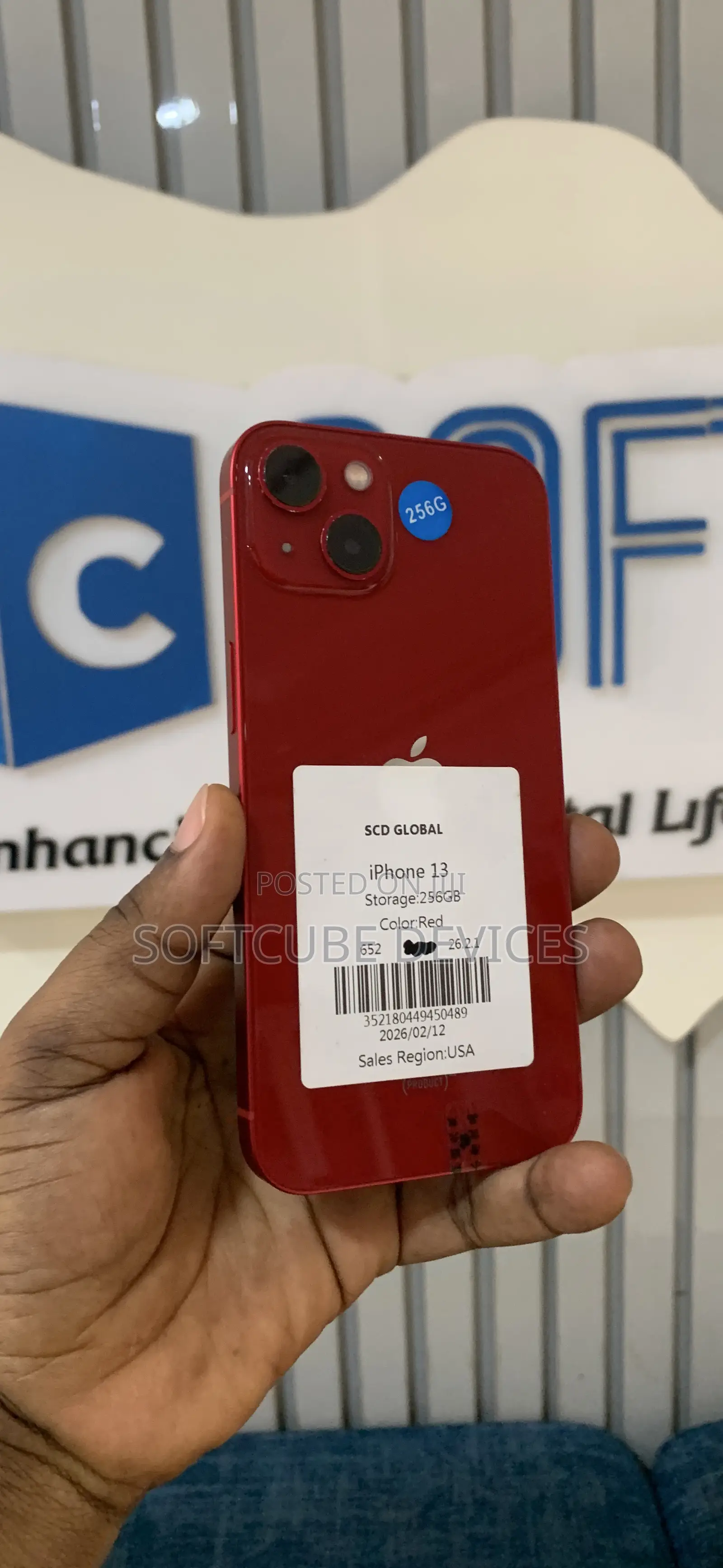 Apple iPhone 13 256 GB Red