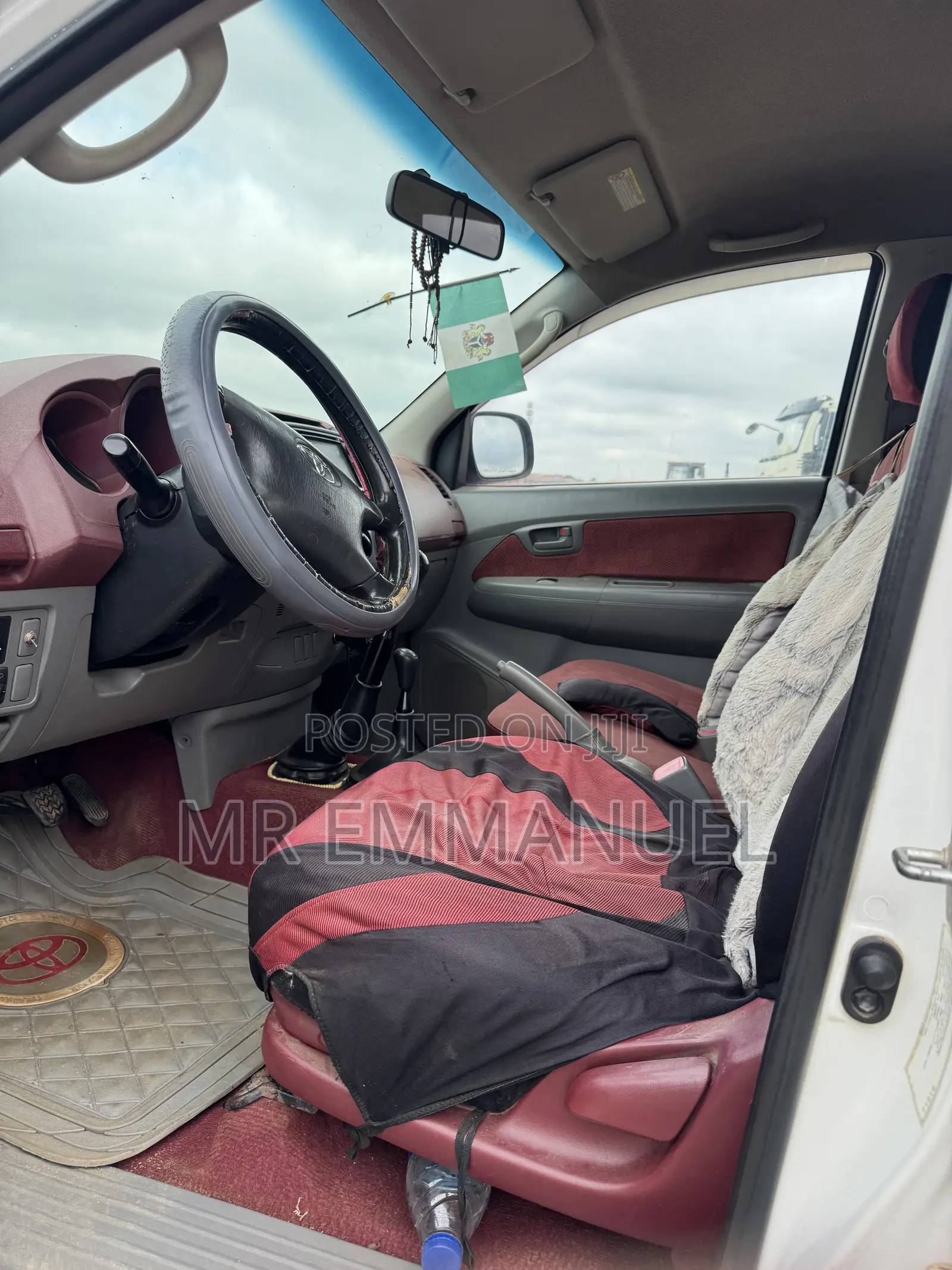 Toyota Hilux WORKMATE 4x4 2013 White