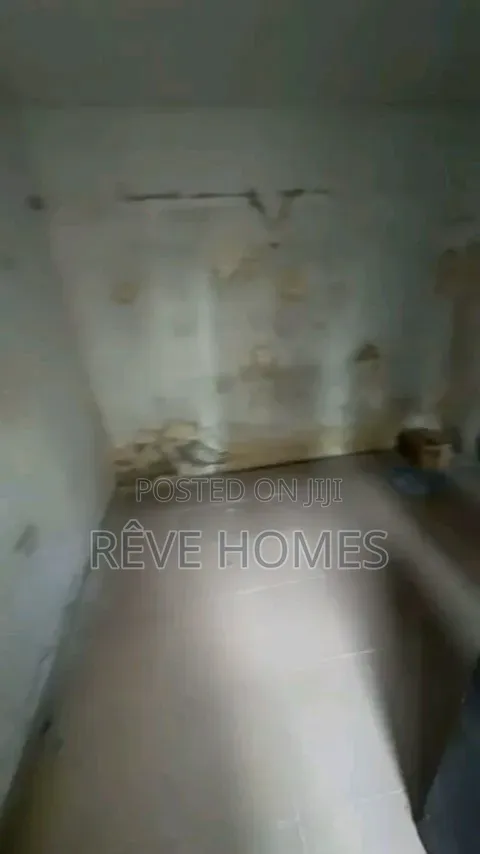 1bdrm Bedsitter in Coker Road for rent