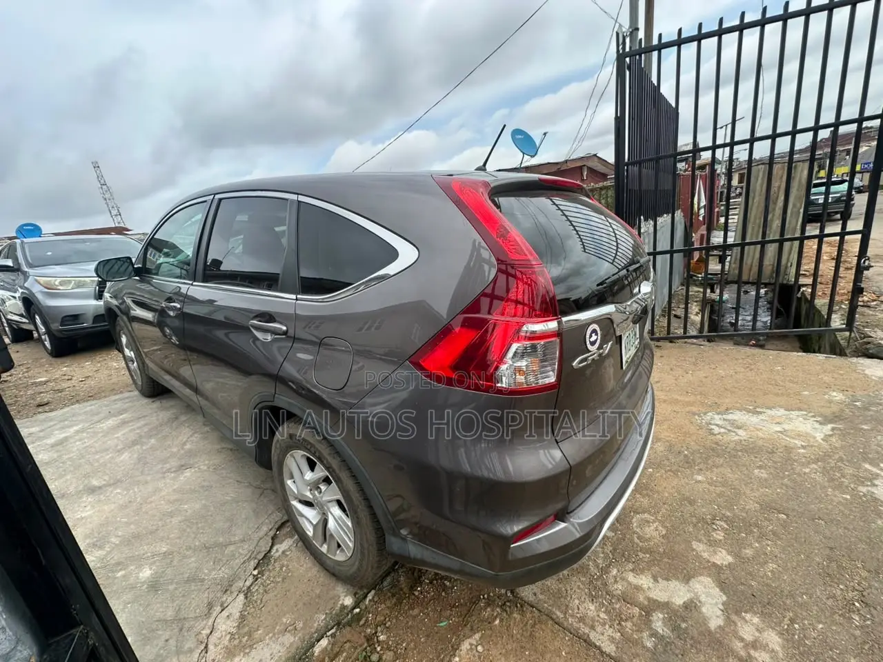 Honda CR-V LX 4dr SUV AWD (2.4L 4cyl CVT) 2015 Gray