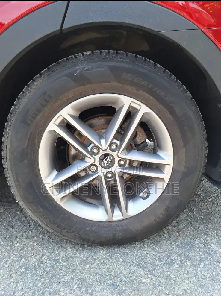 Hyundai Santa Fe 2017 Red