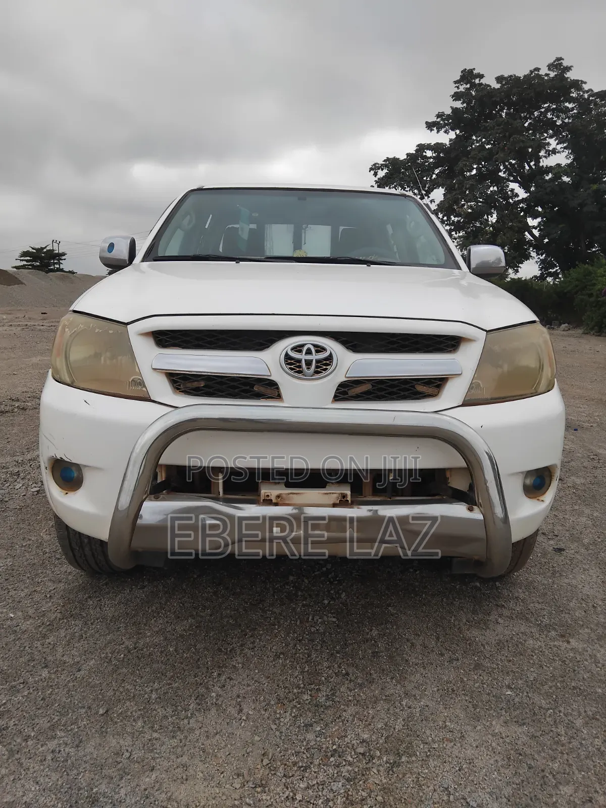 Toyota Hilux 2010 White
