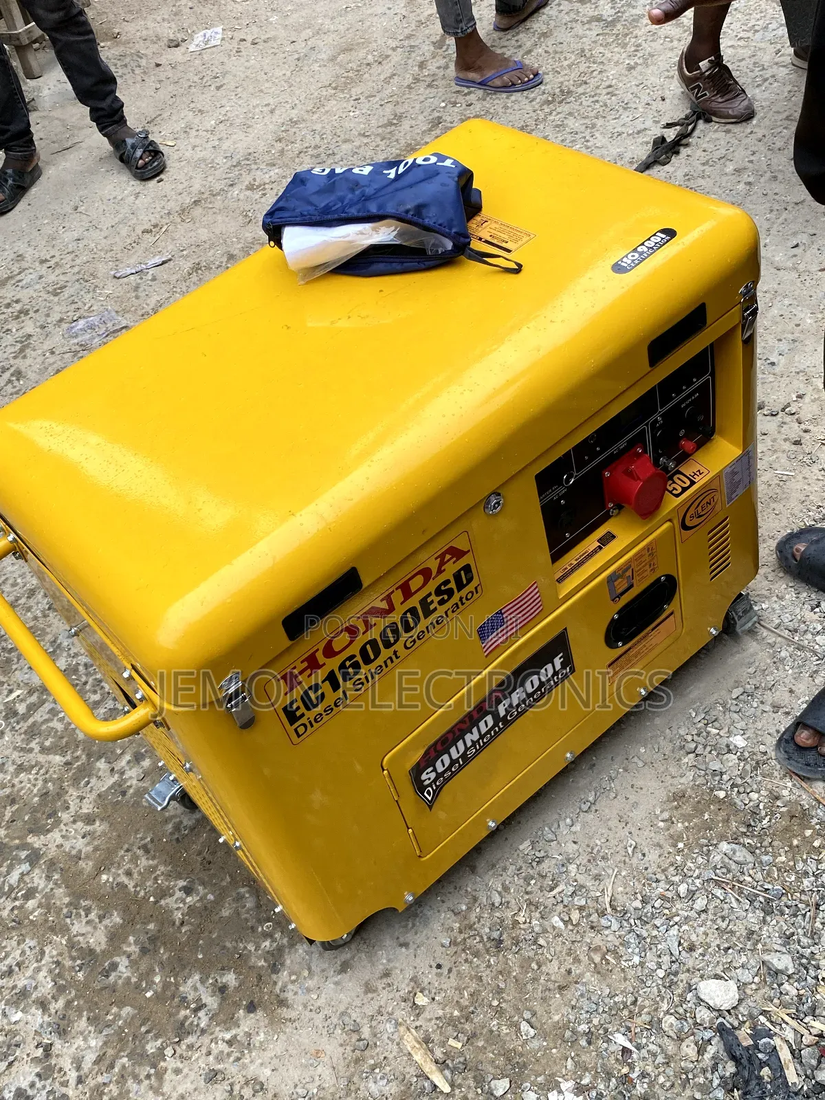 Honda Ec16000esd 12.5kva Soundproof Diesel Silent Generator