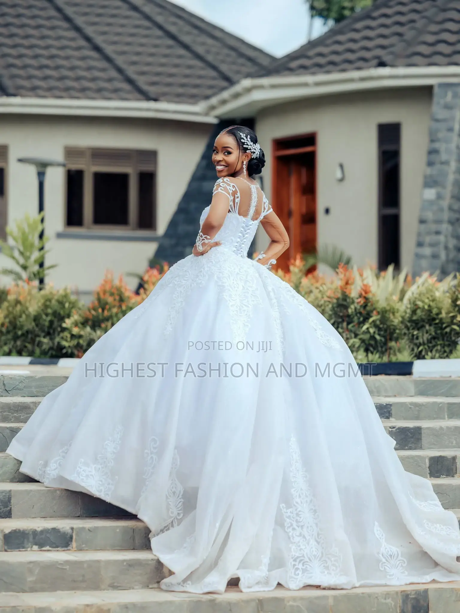 Luxury Fairytale Lace Bridal Dress