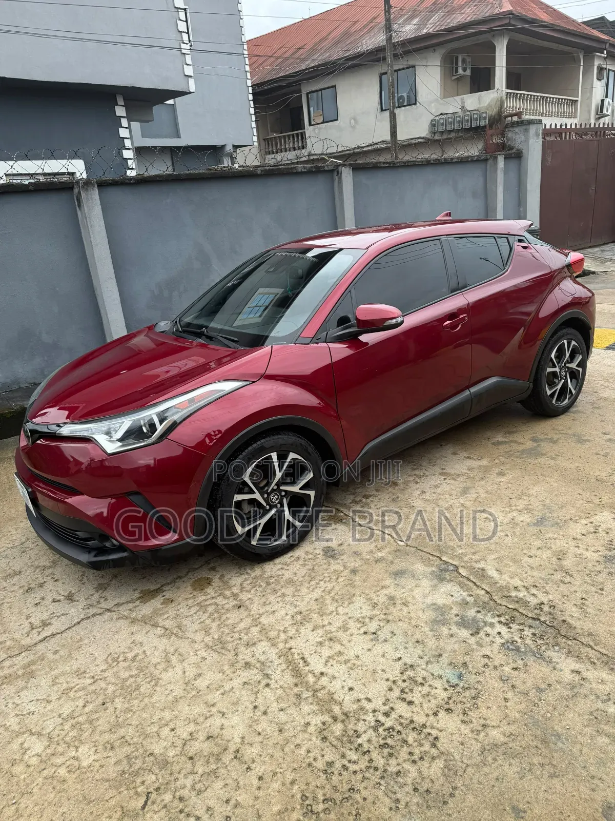 Toyota C-HR LE FWD 2019 Pearl