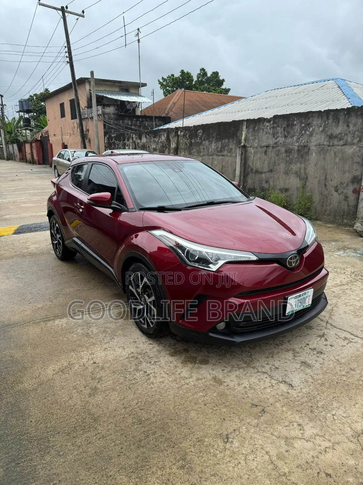 Toyota C-HR LE FWD 2019 Pearl
