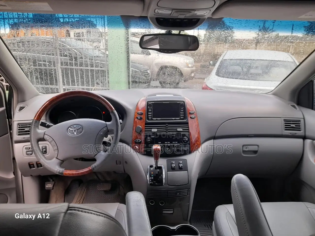 Toyota Sienna XLE Limited AWD 2006 White
