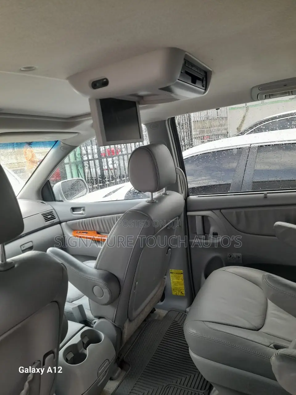 Toyota Sienna XLE Limited AWD 2006 White