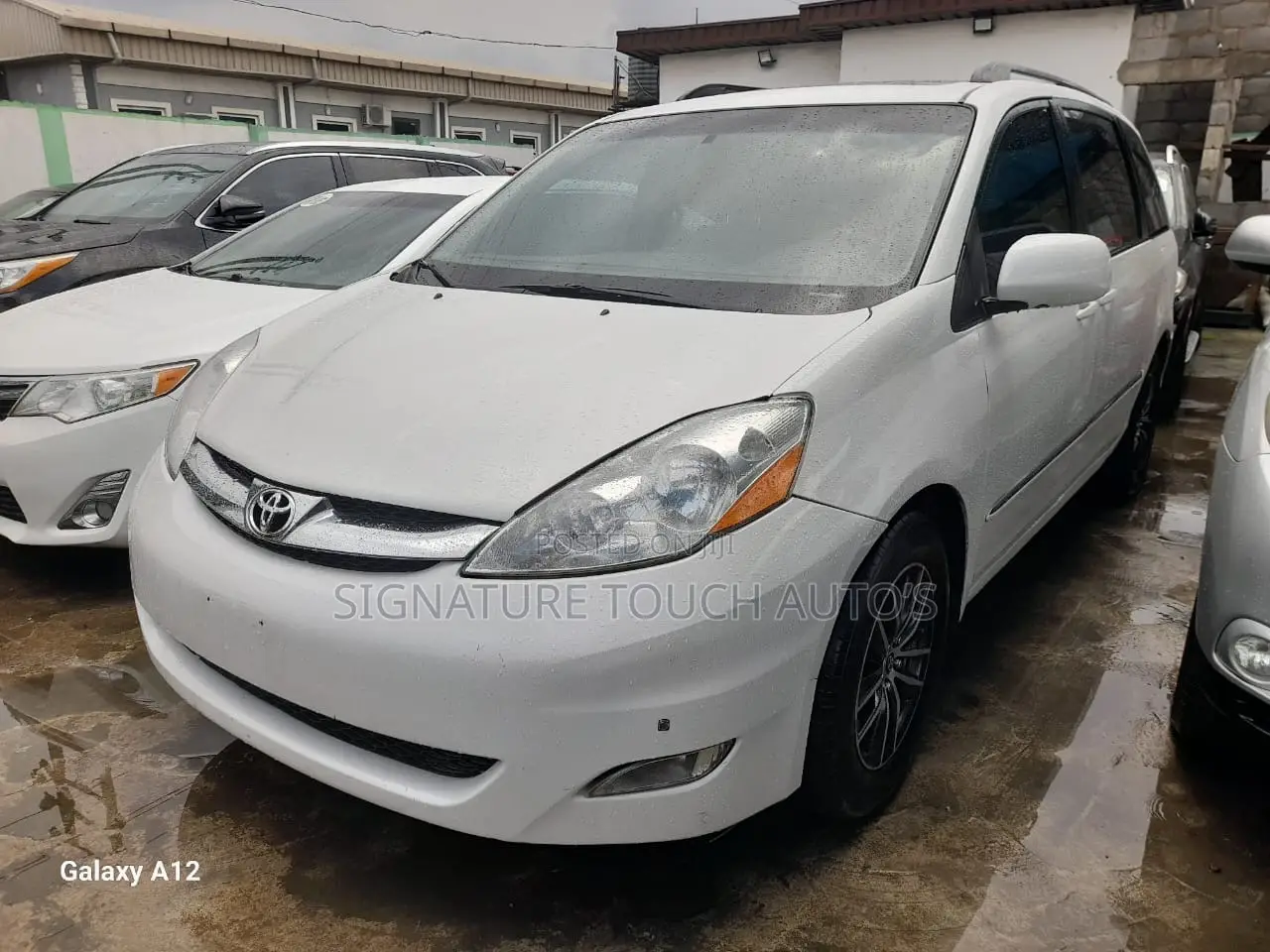 Toyota Sienna XLE Limited AWD 2006 White