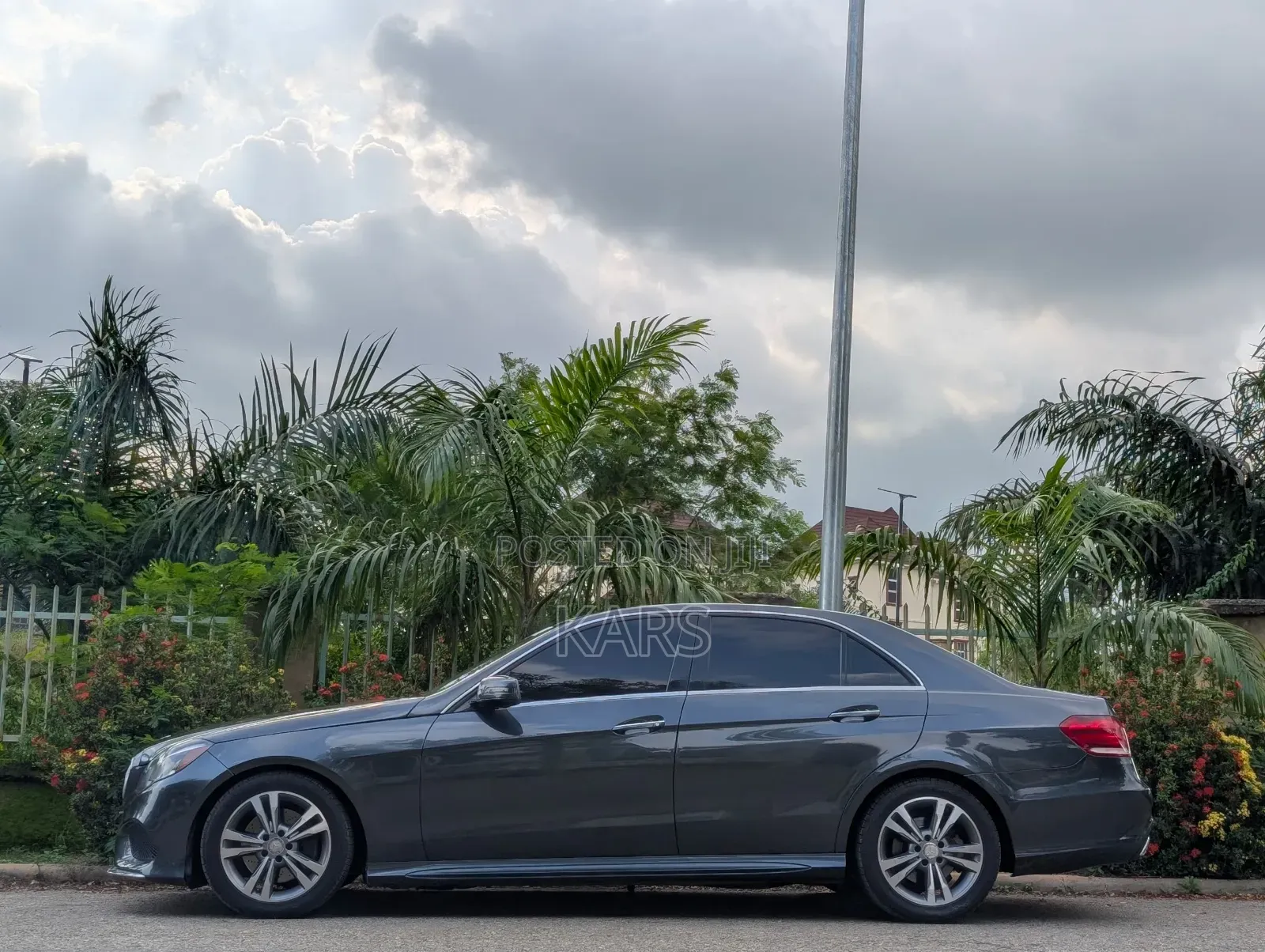 Mercedes-Benz E350 2013 Gray