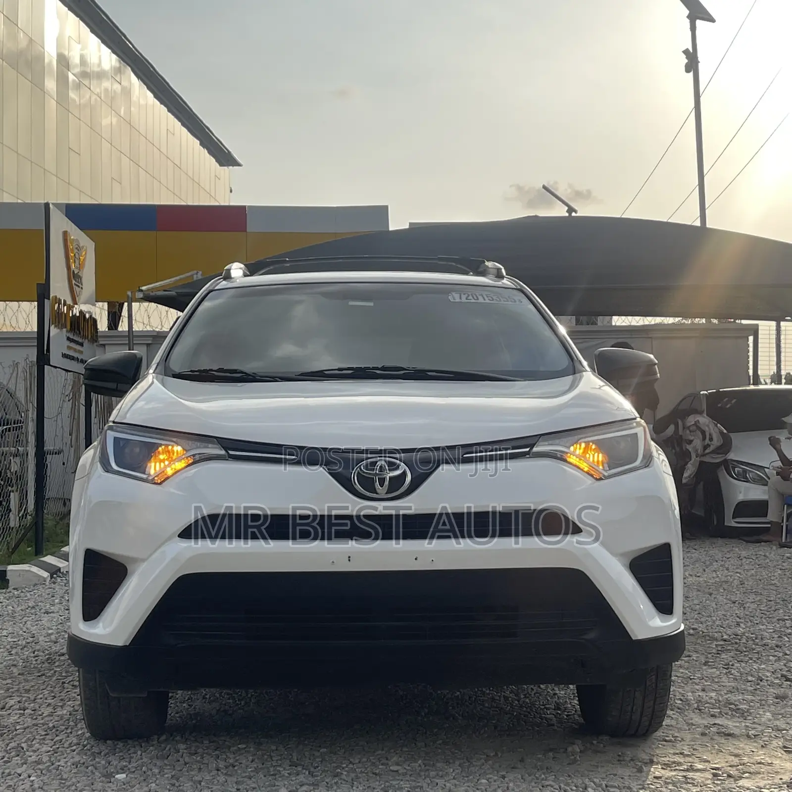 Toyota RAV4 LE AWD (2.5L 4cyl 6A) 2017 White