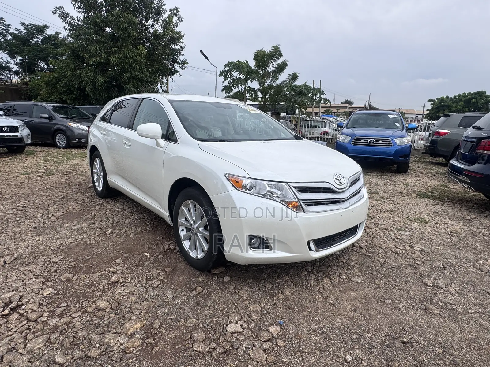 Toyota Venza LE 2010 White