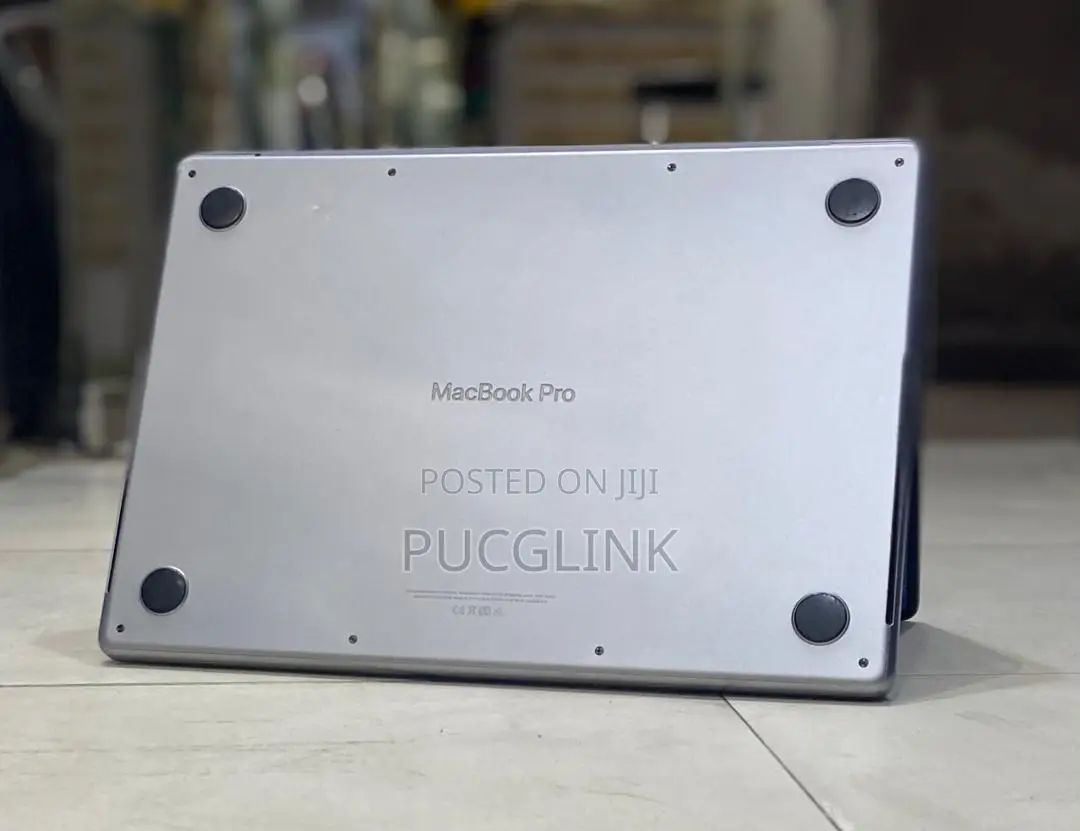 Laptop Apple MacBook Pro 2021 M1 16GB Apple M1 Pro SSD 512GB