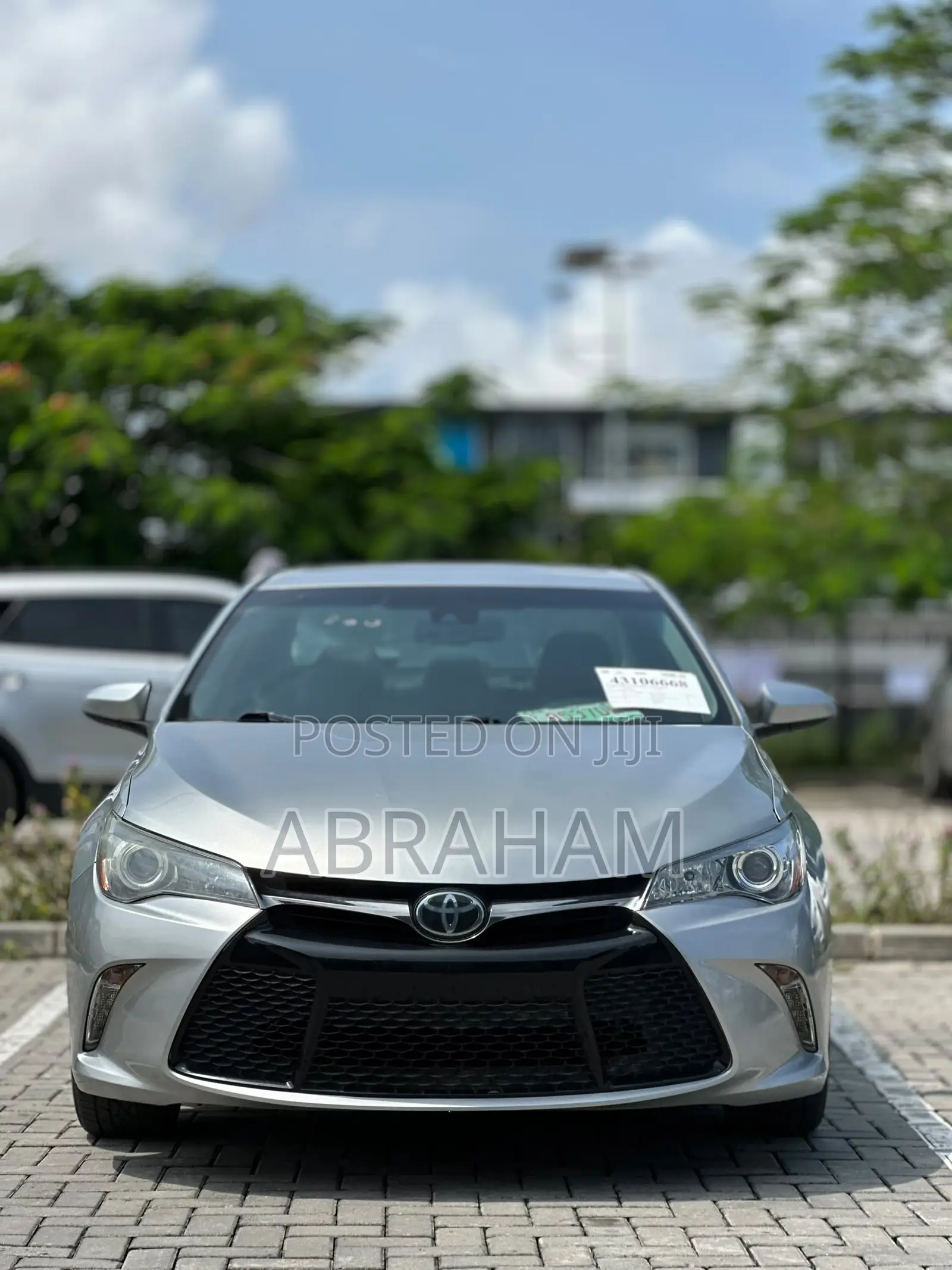 Toyota Camry XLE 4dr Sedan (2.5L 4cyl 6A) 2016 Silver