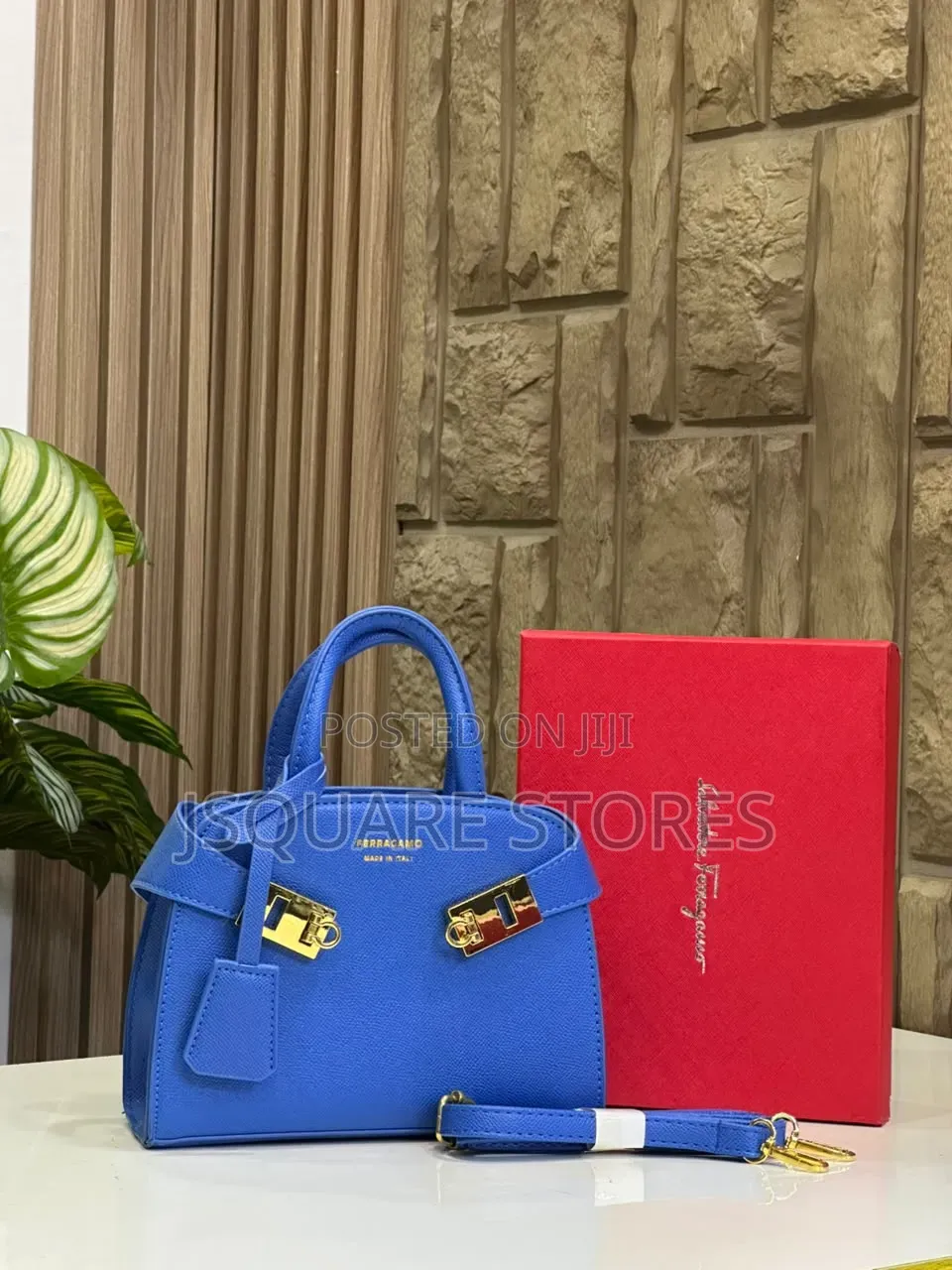 Ferragamo 
Boxed 
Quality 
Size: Mini