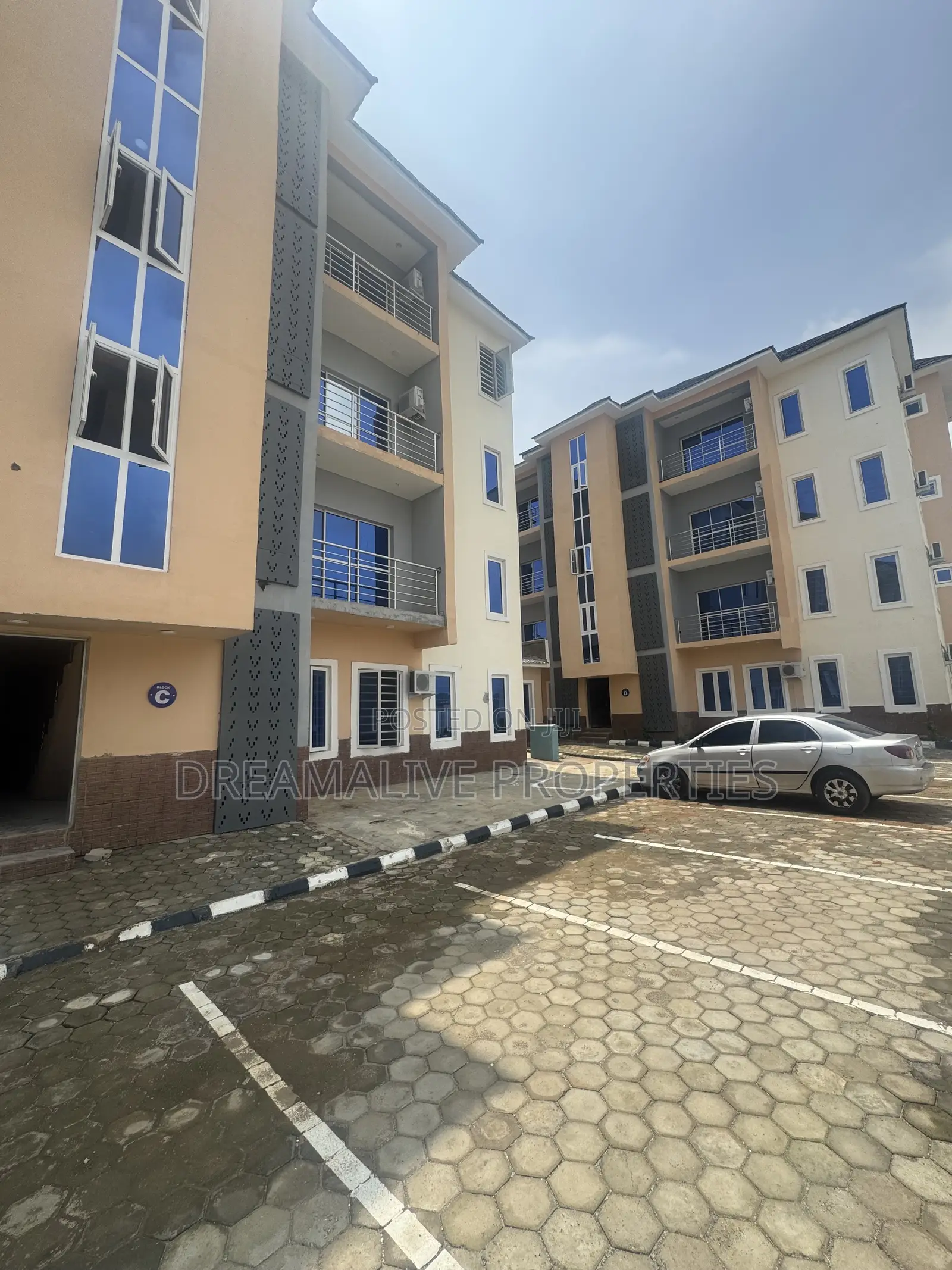 3bdrm Apartment in Katampe (Main) for sale
