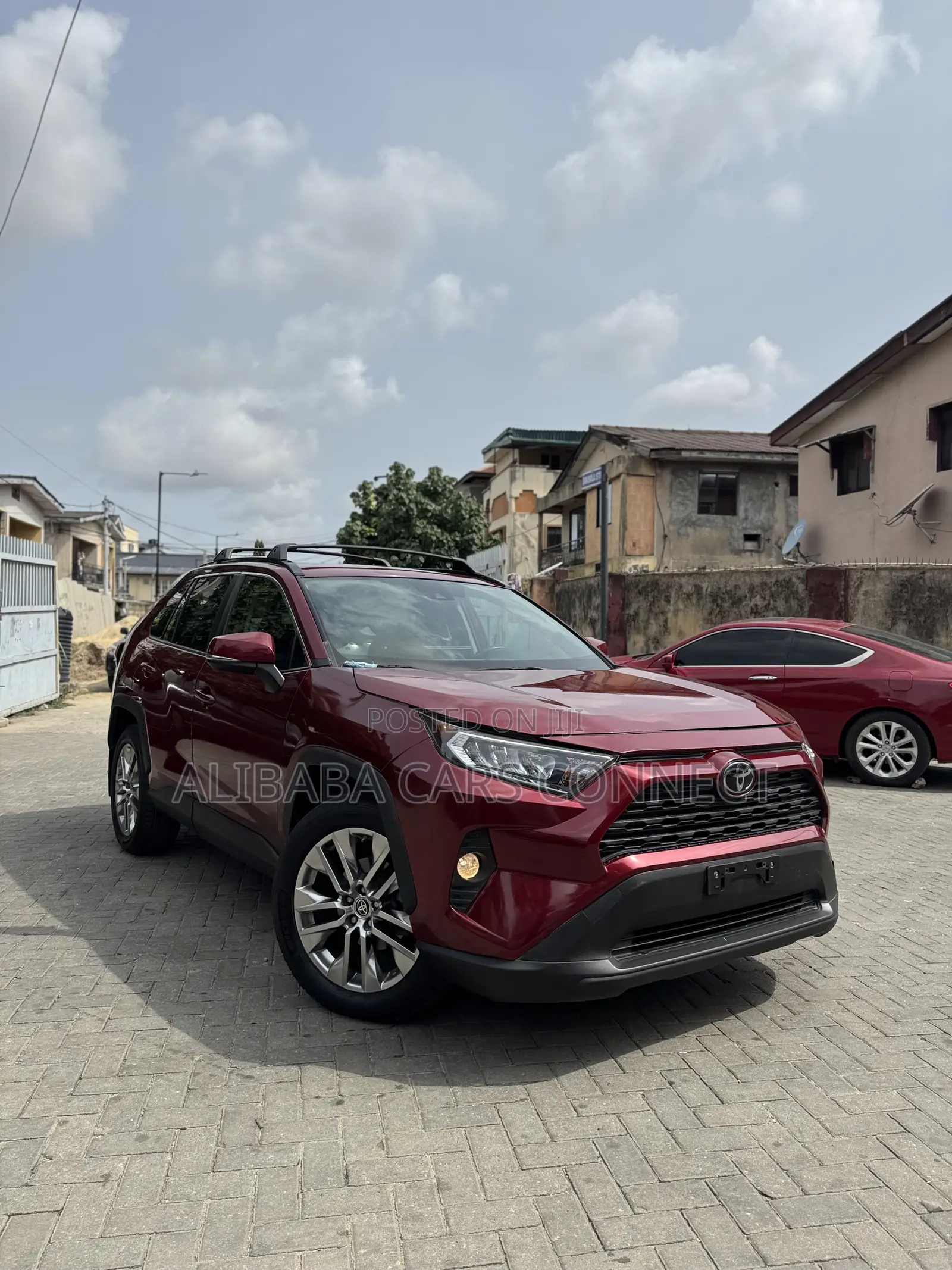Toyota RAV4 XLE AWD 2019 Red