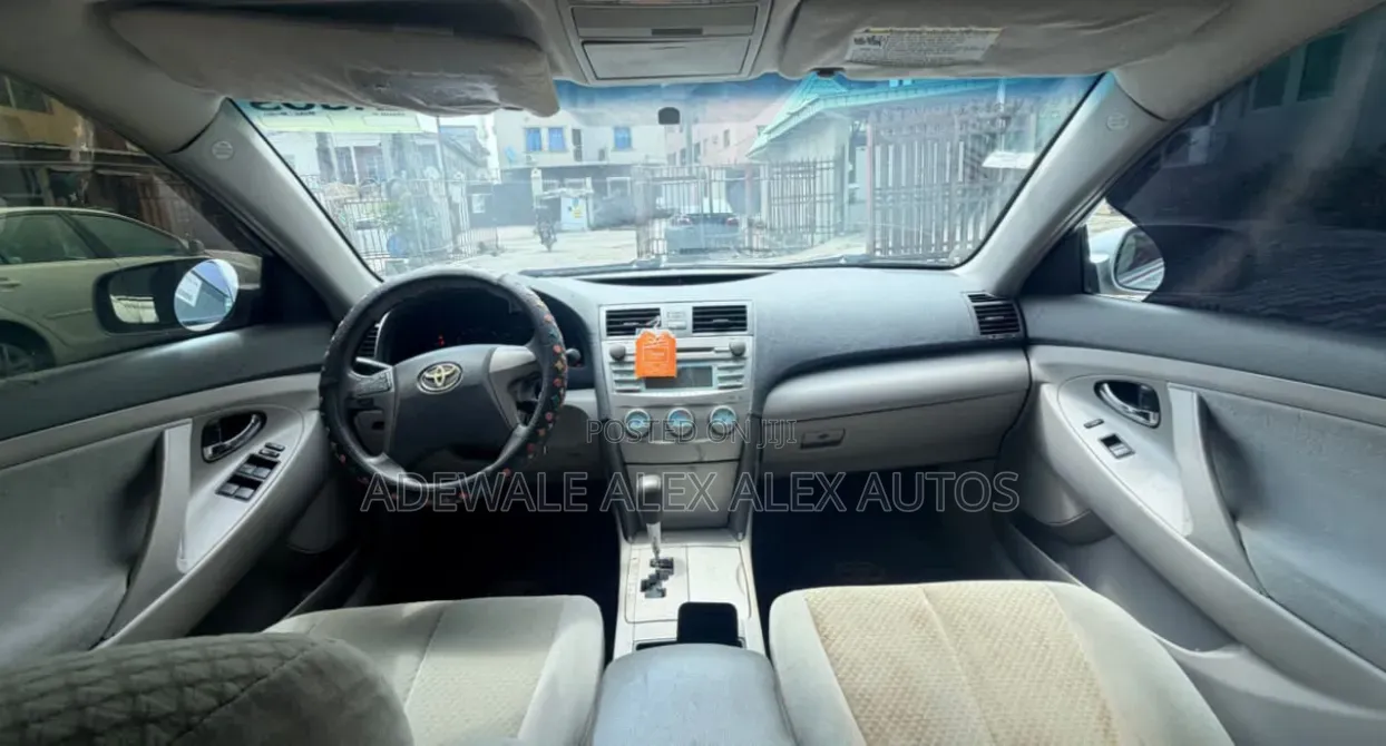 Toyota Camry 2009 Silver
