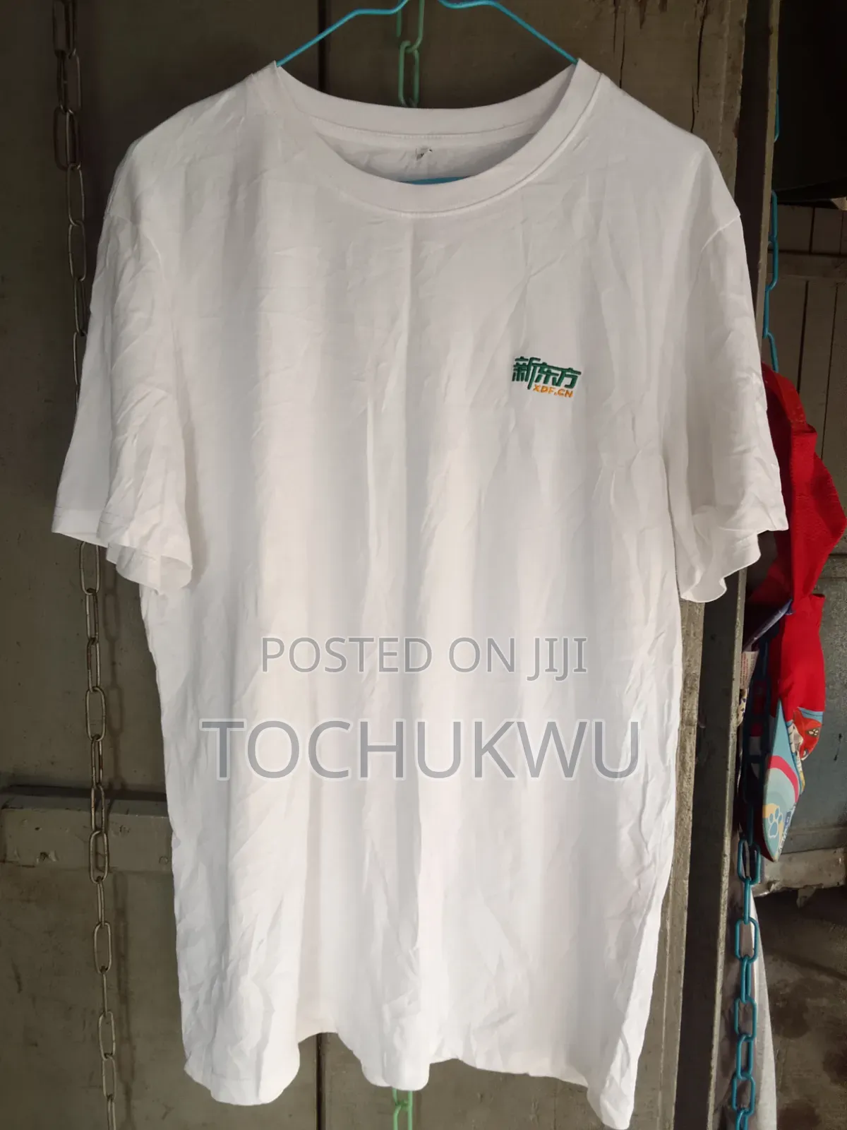 Crisp White Graphic T-Shirt | Adult | Uk Thrift First Grade