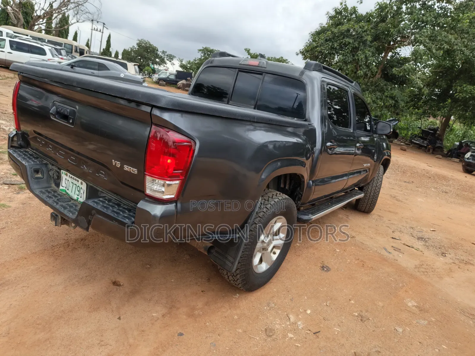 Toyota Tacoma 2018 Black