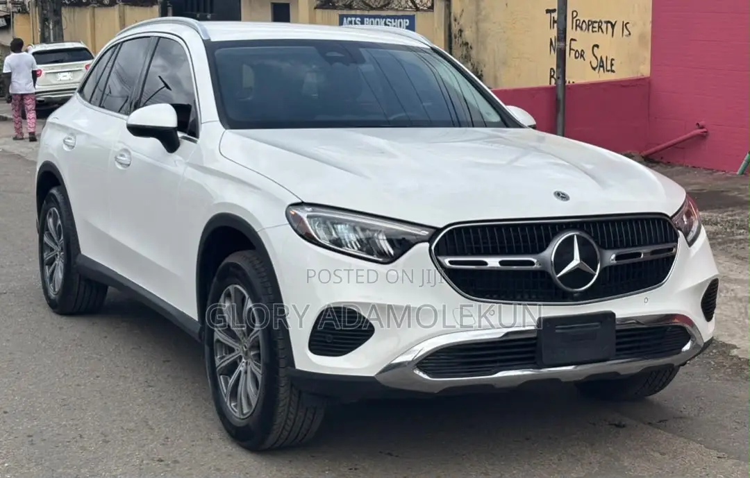 Mercedes-Benz GLC-Class GLC 300 2024 White