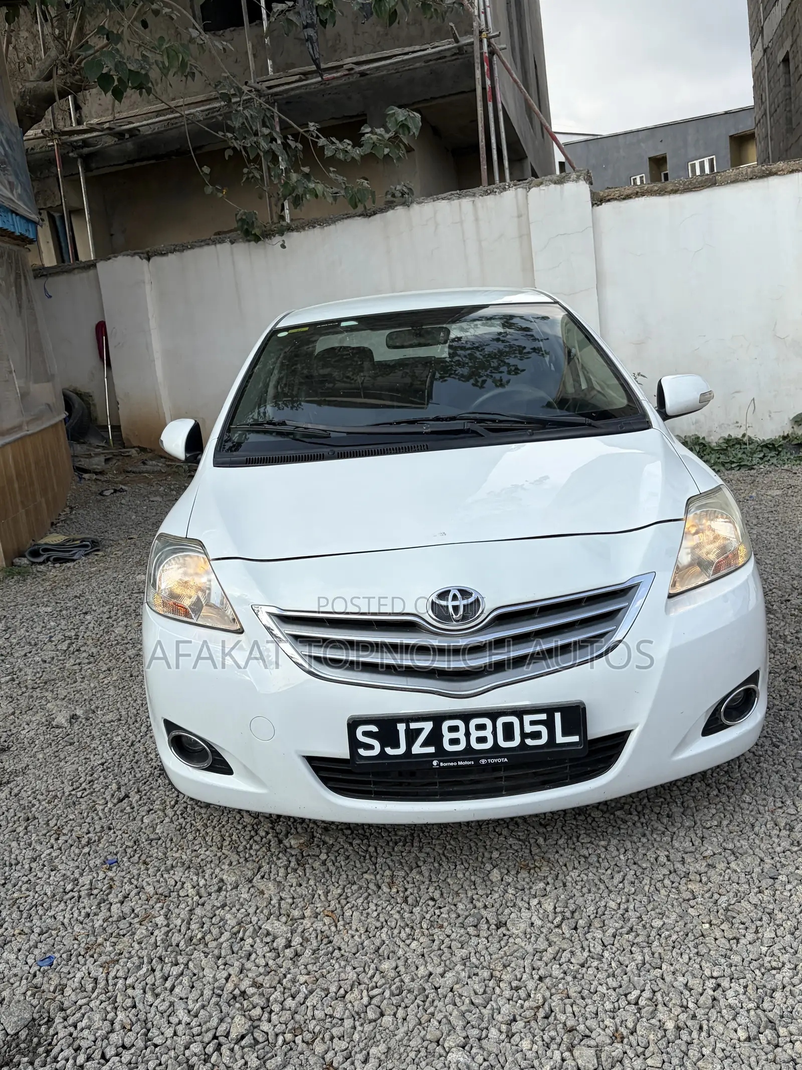 Toyota Yaris 2010 White