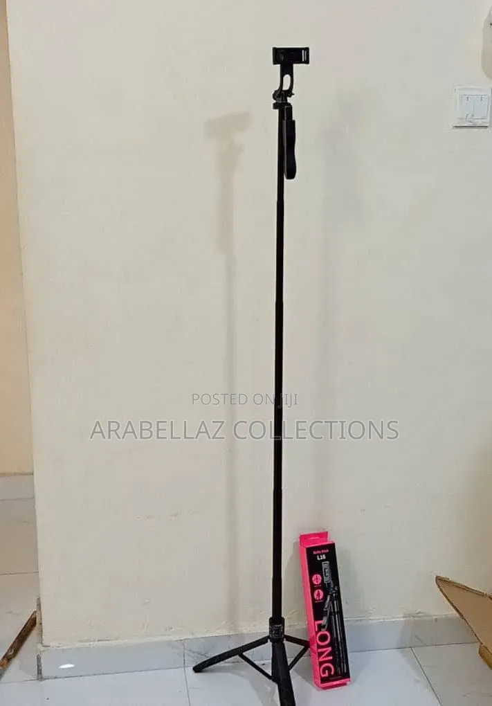 L16 Foldable Multifunctional Wireless Selfie Stick Tripod Stand