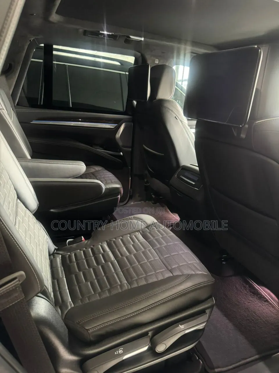 New Cadillac Escalade Platinum Luxury 4WD 2026 Matt Black