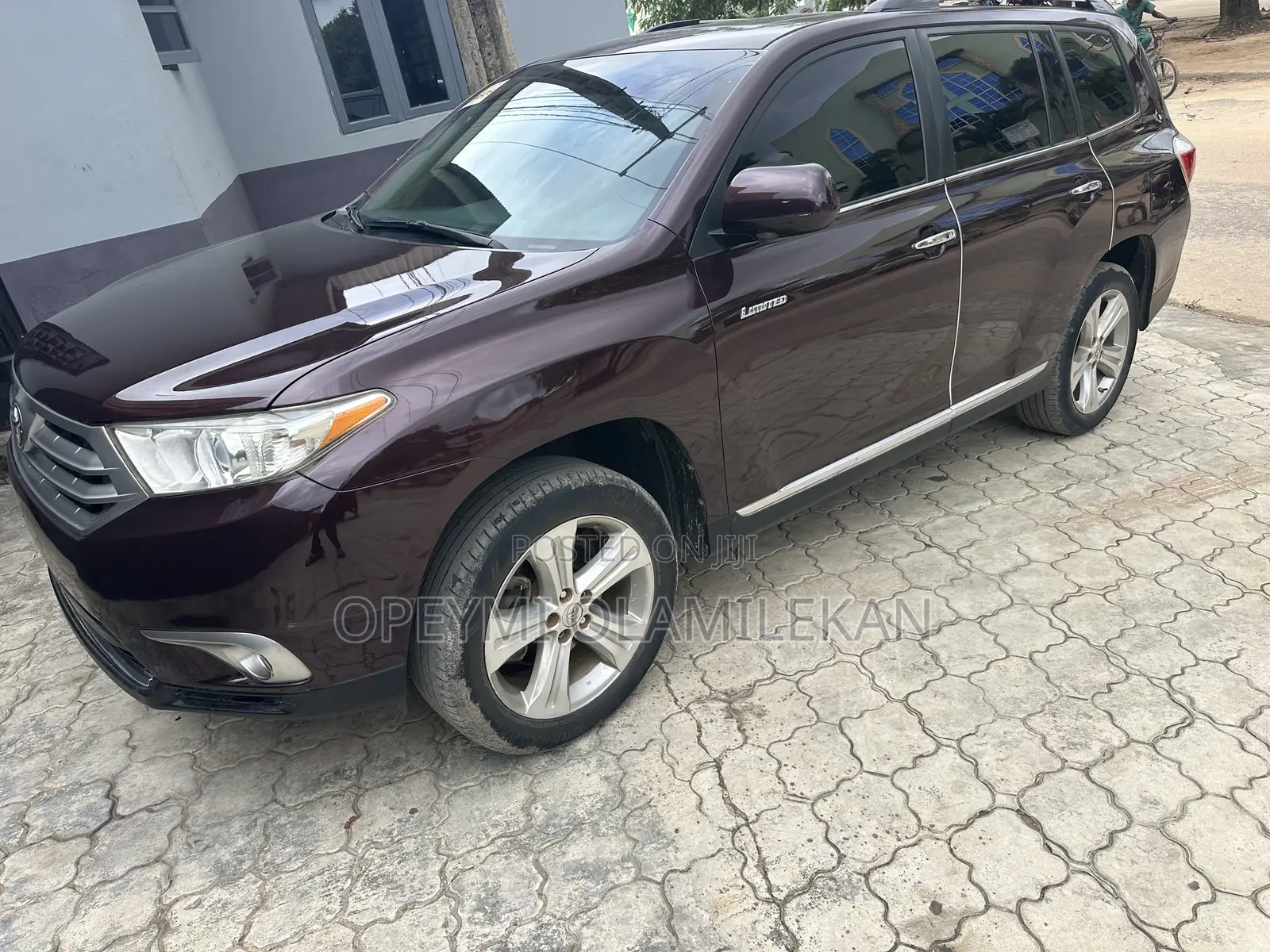 Toyota Highlander Limited 2012 Brown