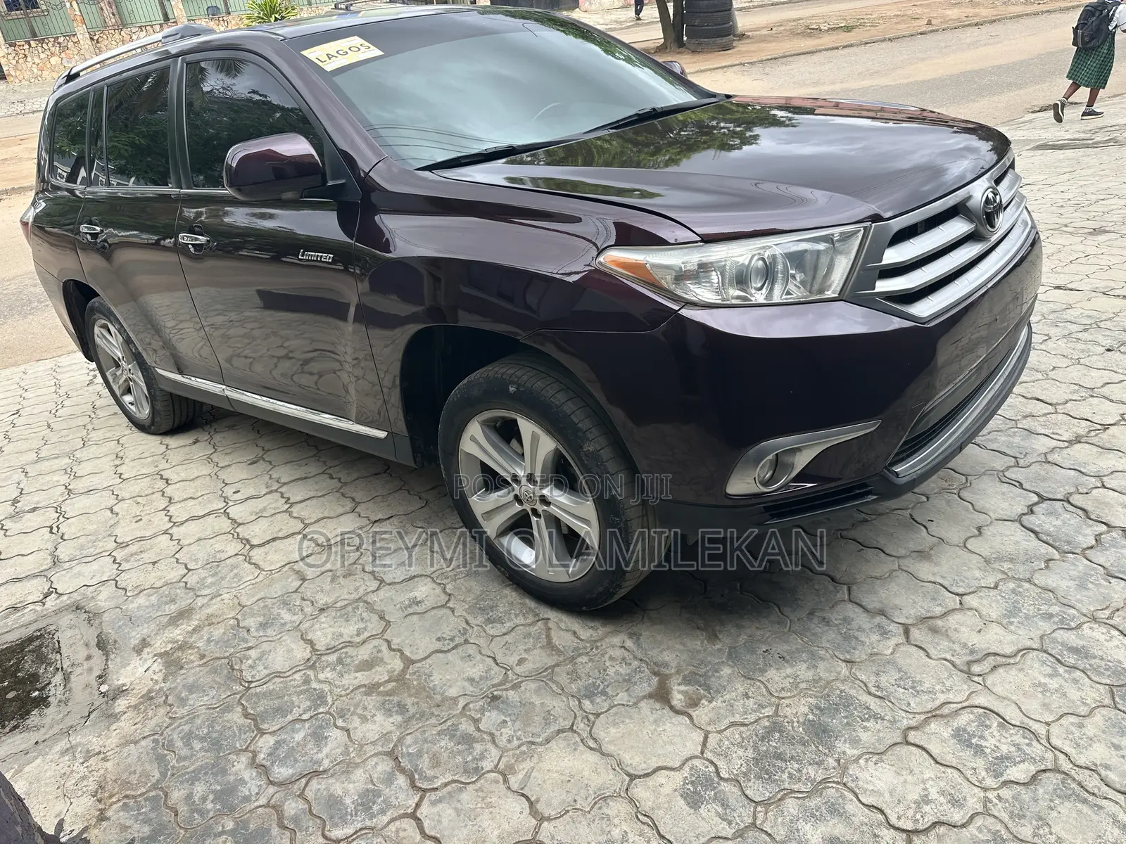 Toyota Highlander Limited 2012 Brown