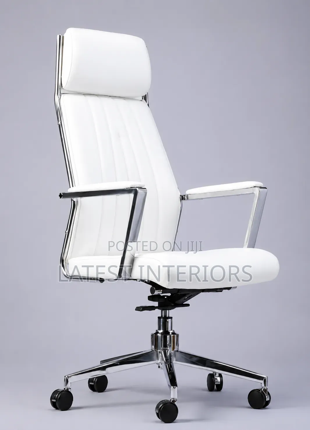 Executive High-back Swivel Office Chair – Premium Leather Finish