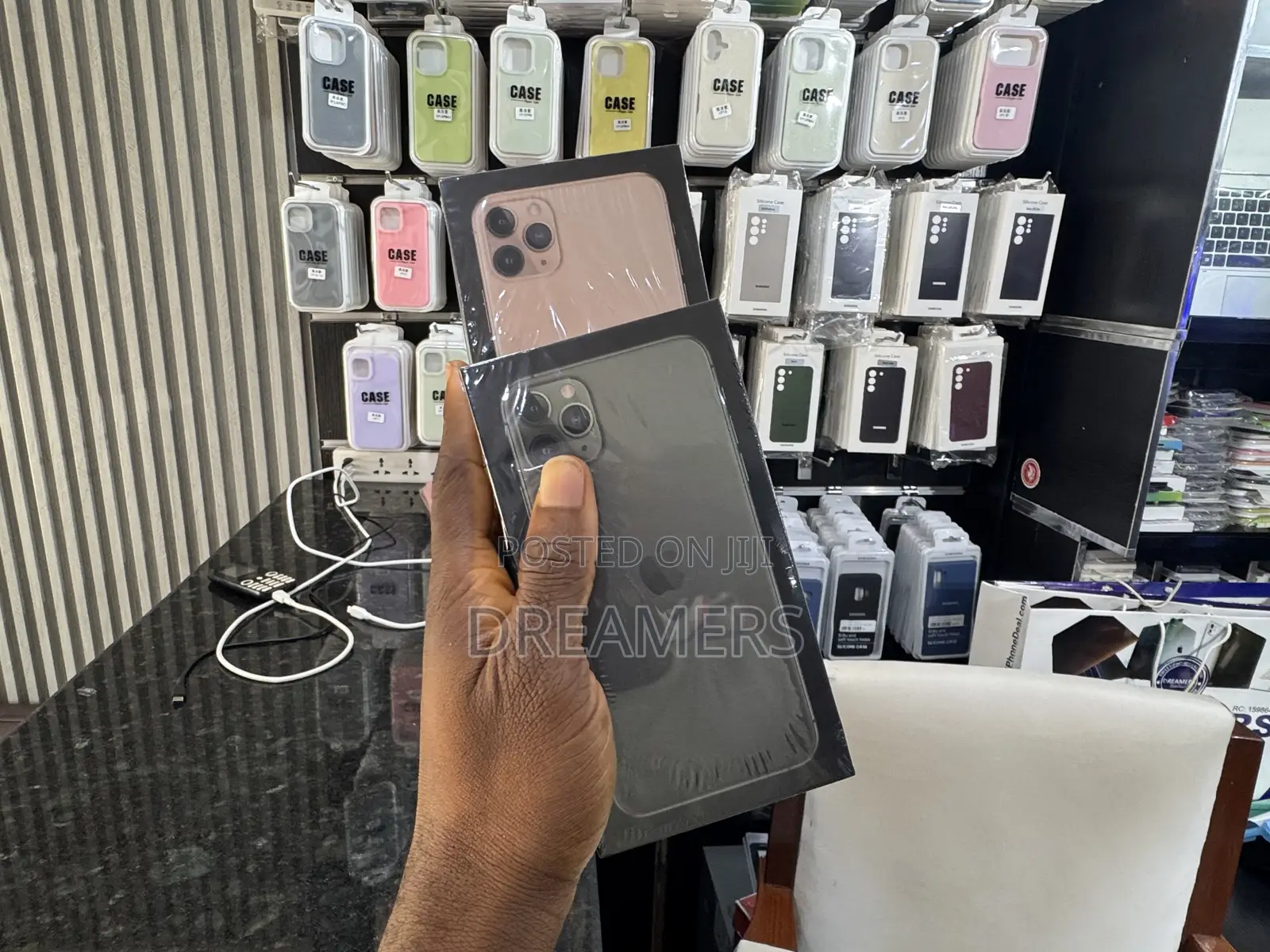 New Apple iPhone 11 Pro Max 256 GB Green