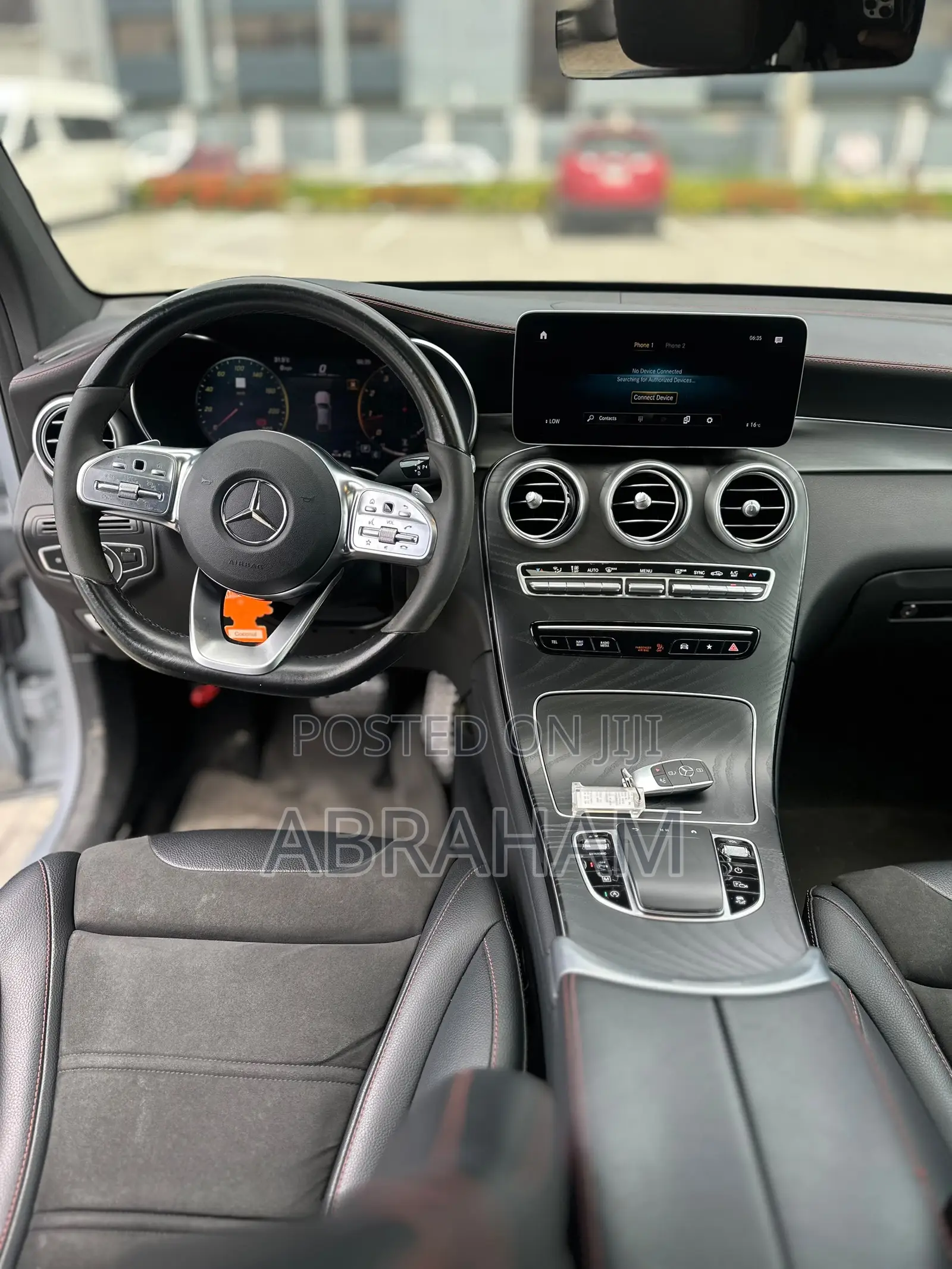 Mercedes-Benz GLC-Class GLC 300 2023