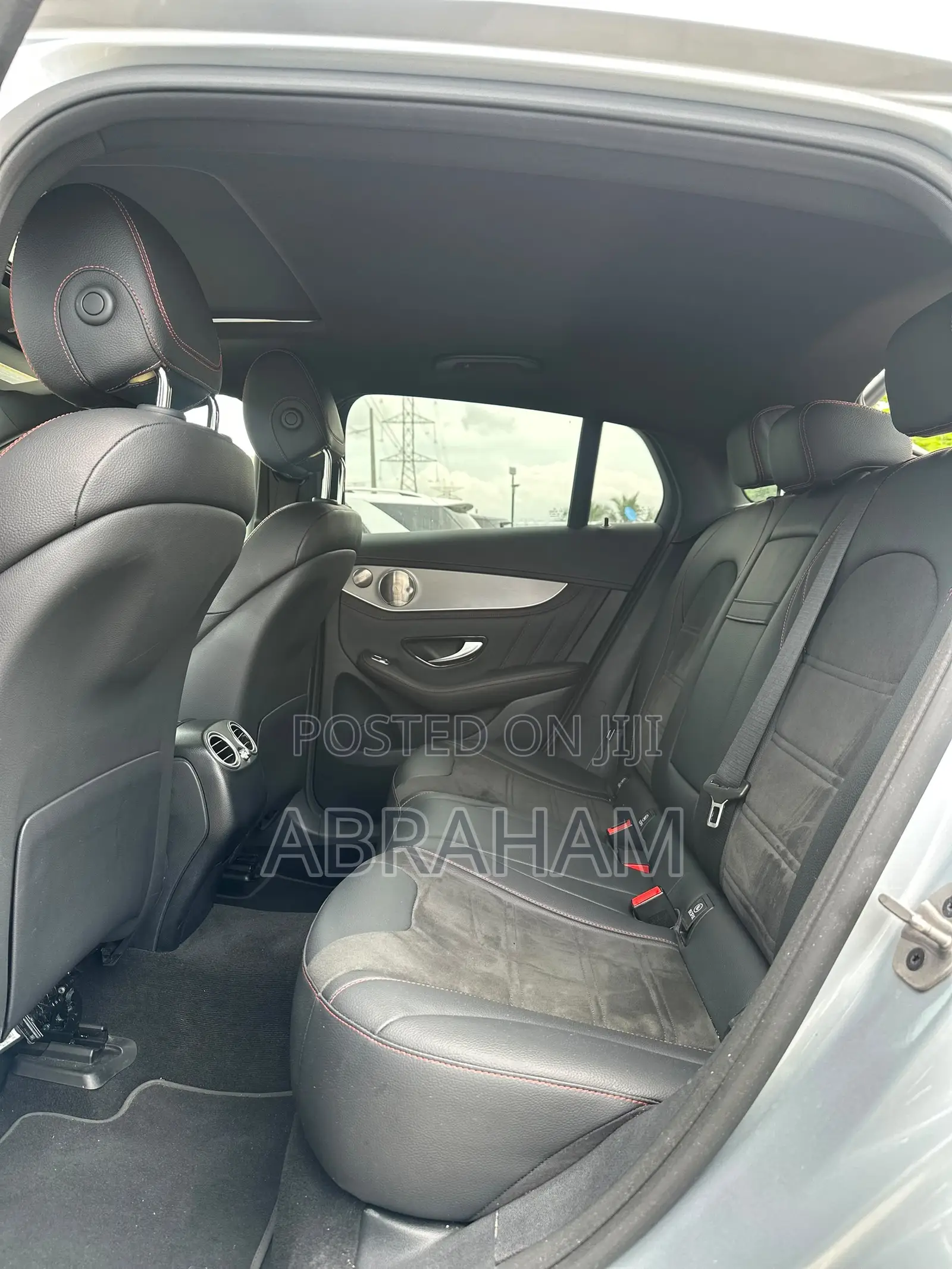 Mercedes-Benz GLC-Class GLC 300 2023
