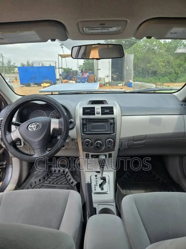 Toyota Corolla 2013 Gray