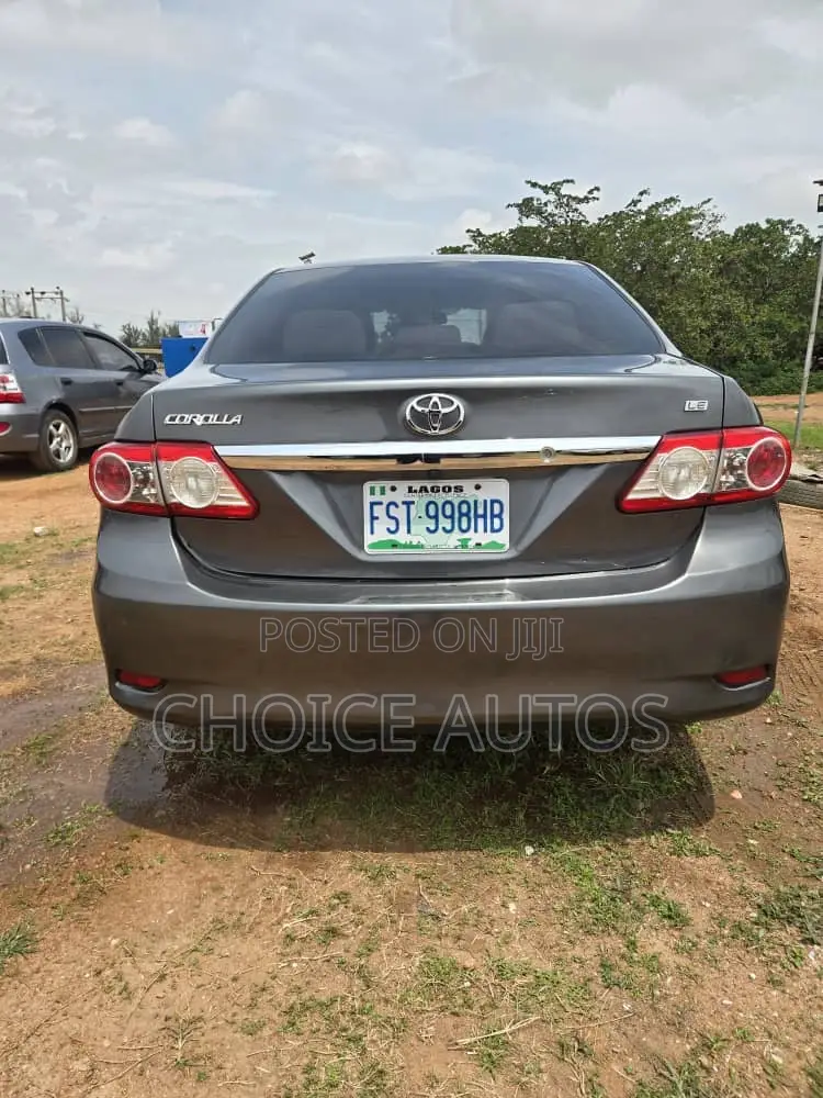 Toyota Corolla 2013 Gray