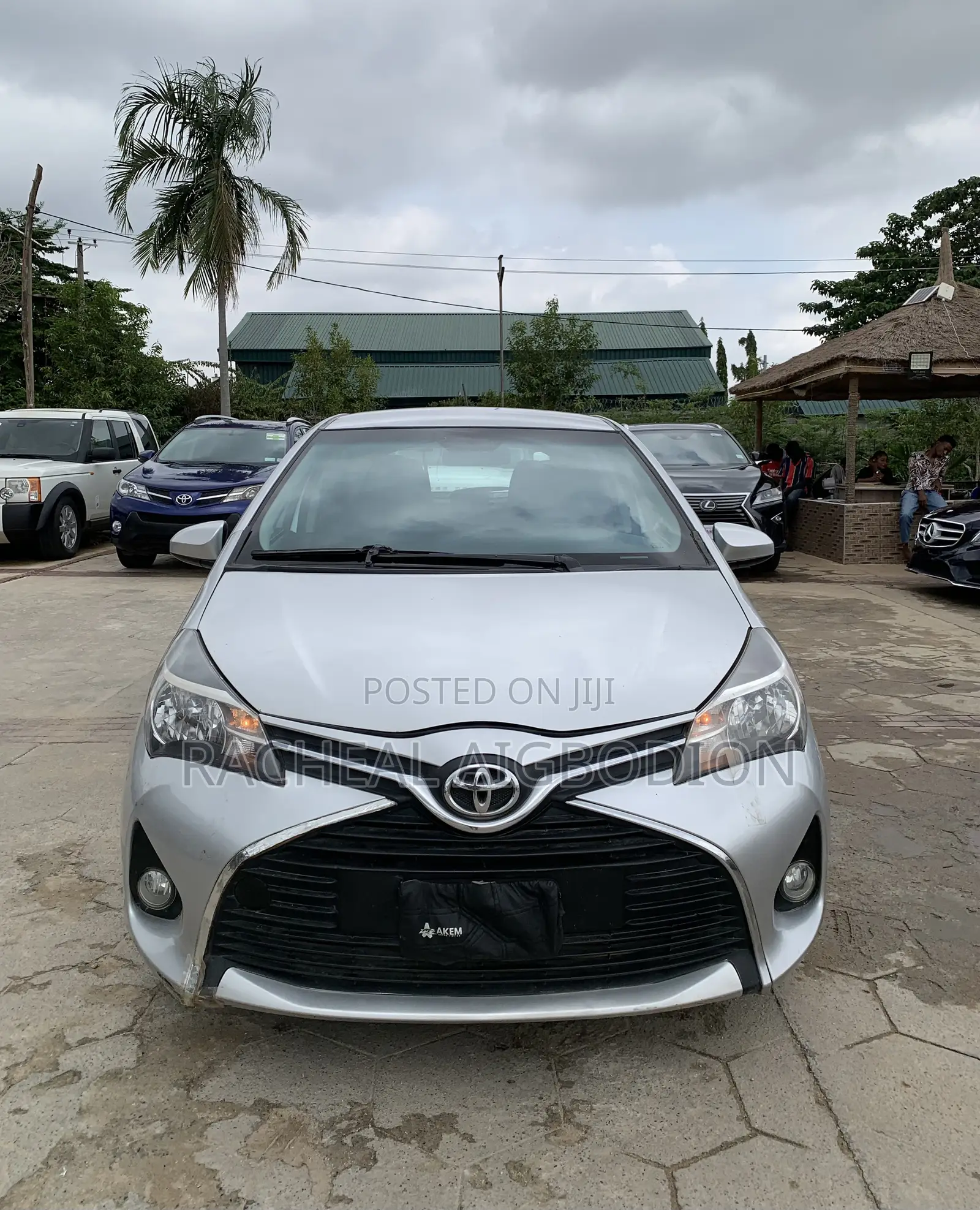 Toyota Yaris 2015 Silver