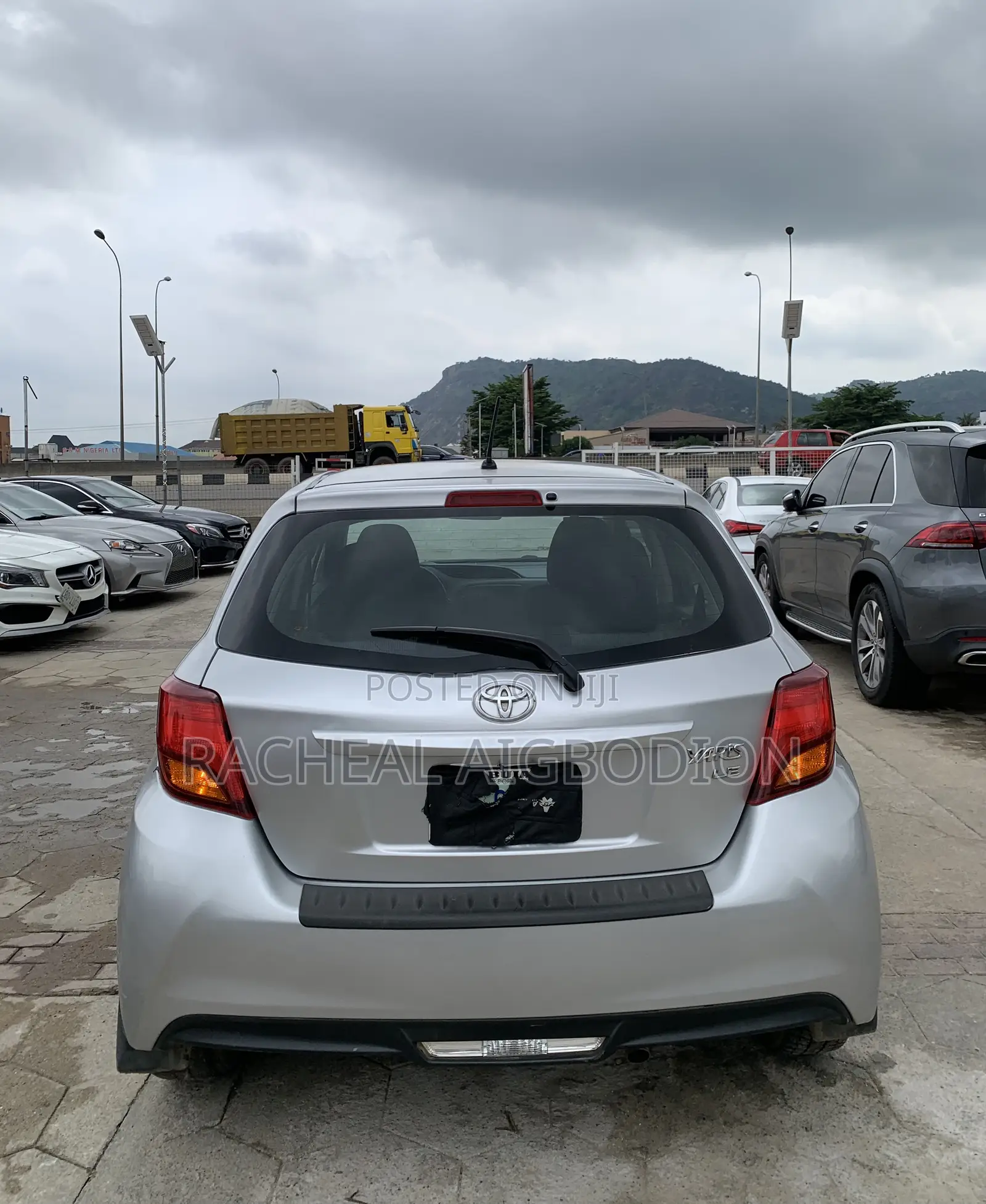 Toyota Yaris 2015 Silver