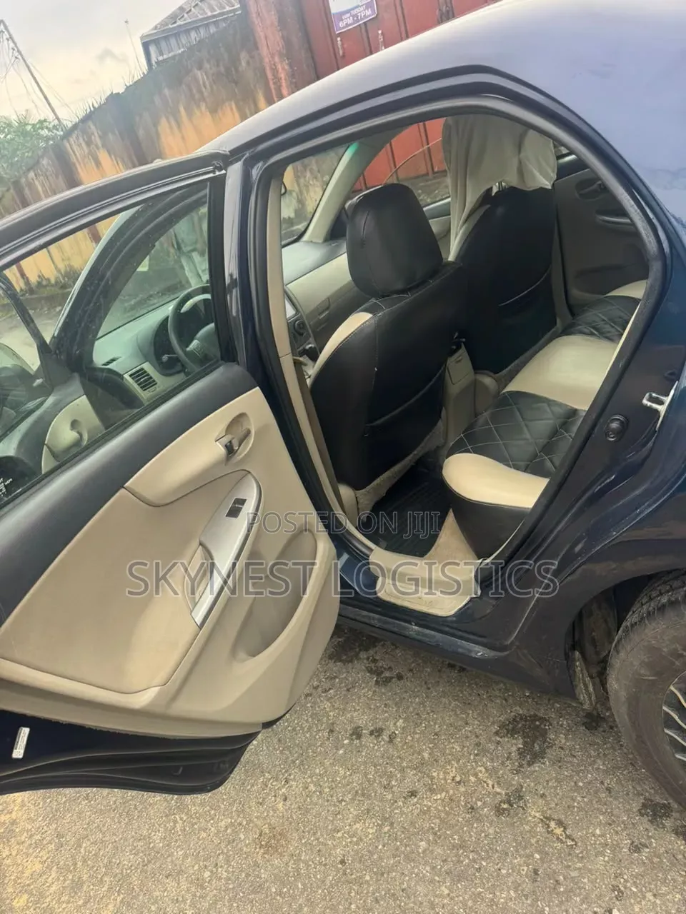 Toyota Corolla 2011 Black