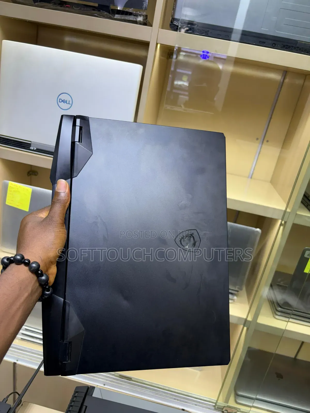 Laptop MSI GP66 LEOPARD 10UG 16GB Intel Core i7 SSD 512GB